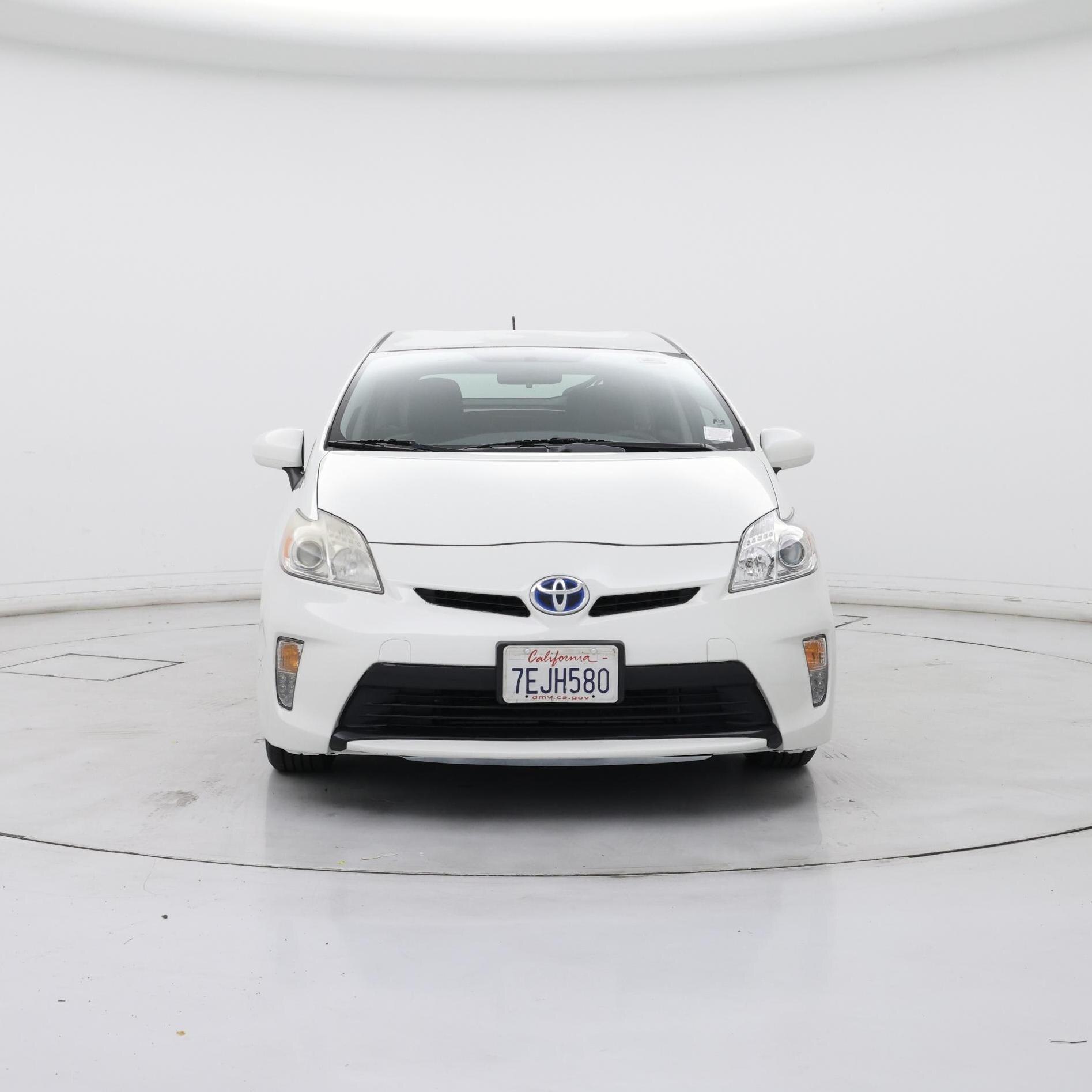 Thumbnail: 2014 Toyota Prius - 5