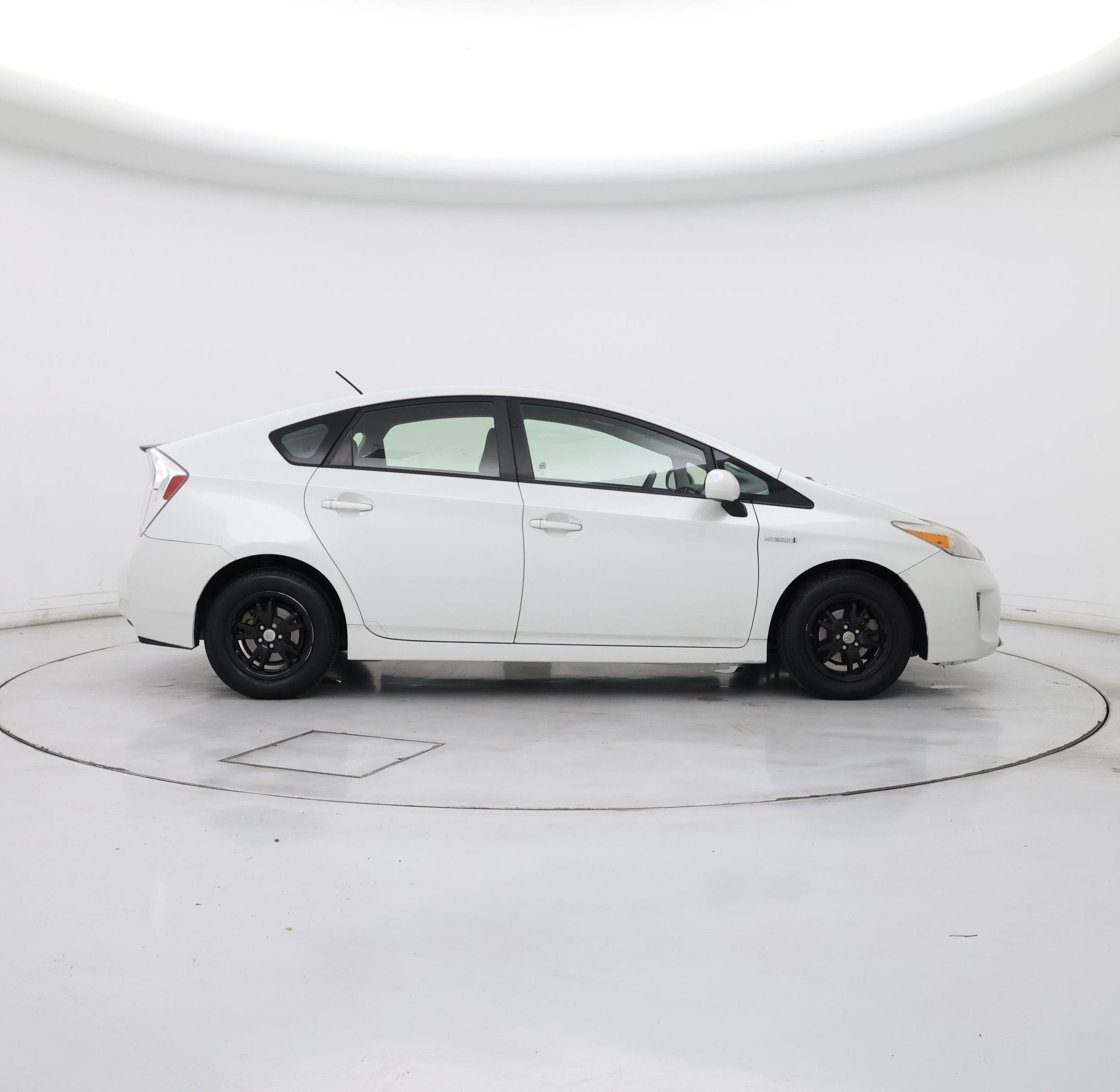 Thumbnail: 2014 Toyota Prius - 7