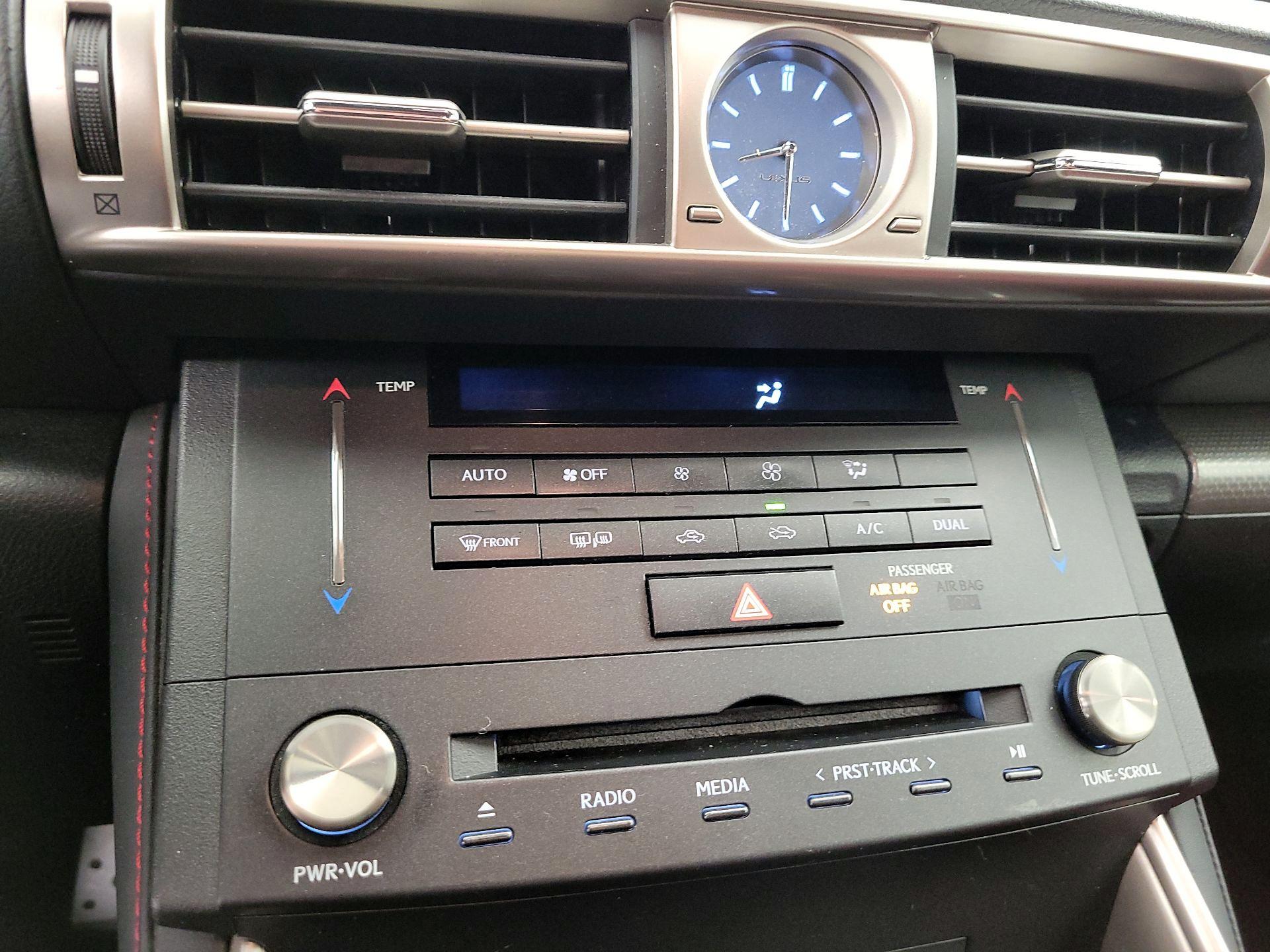 Thumbnail: 2016 Lexus IS - 16