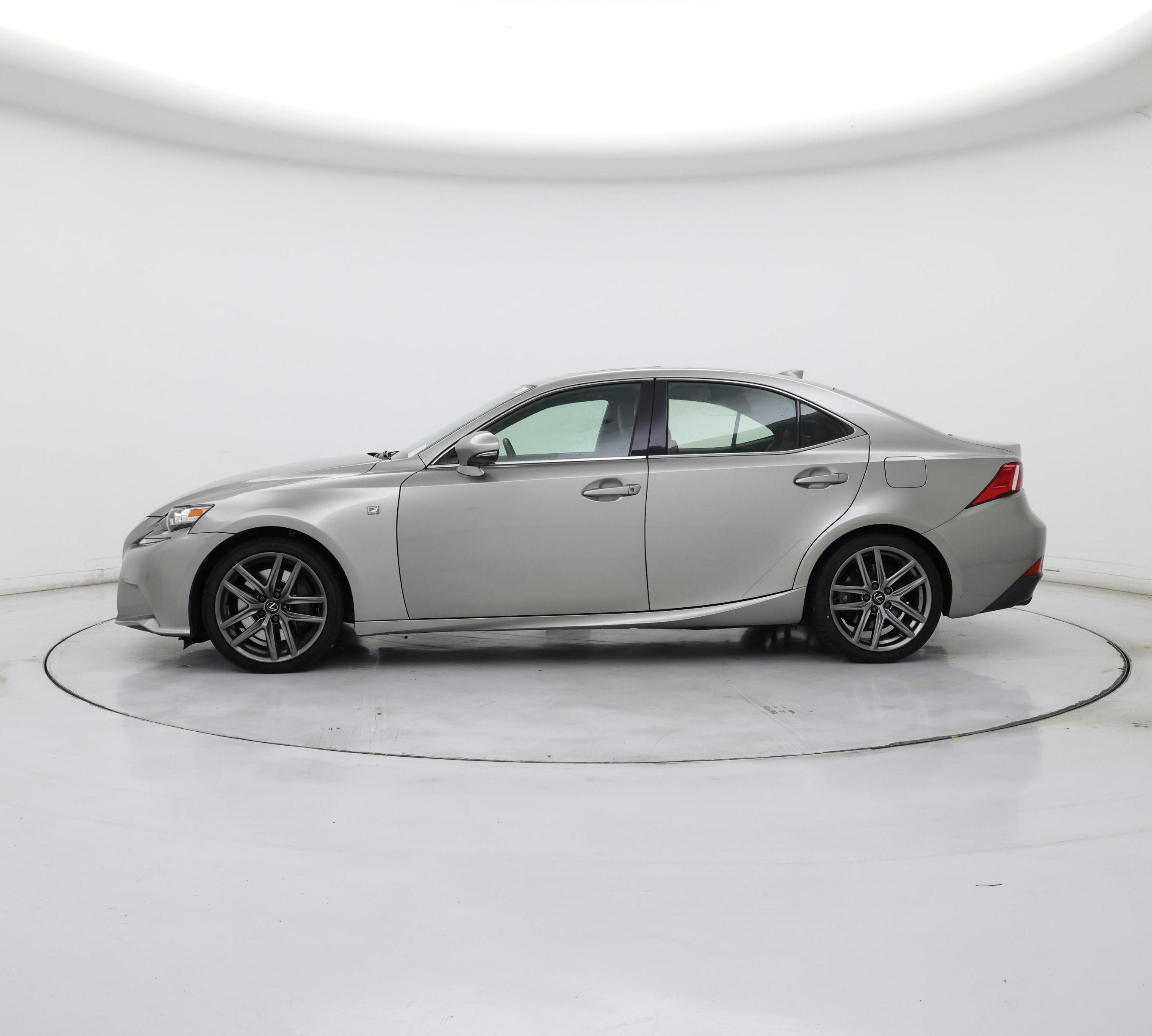 Thumbnail: 2016 Lexus IS - 3