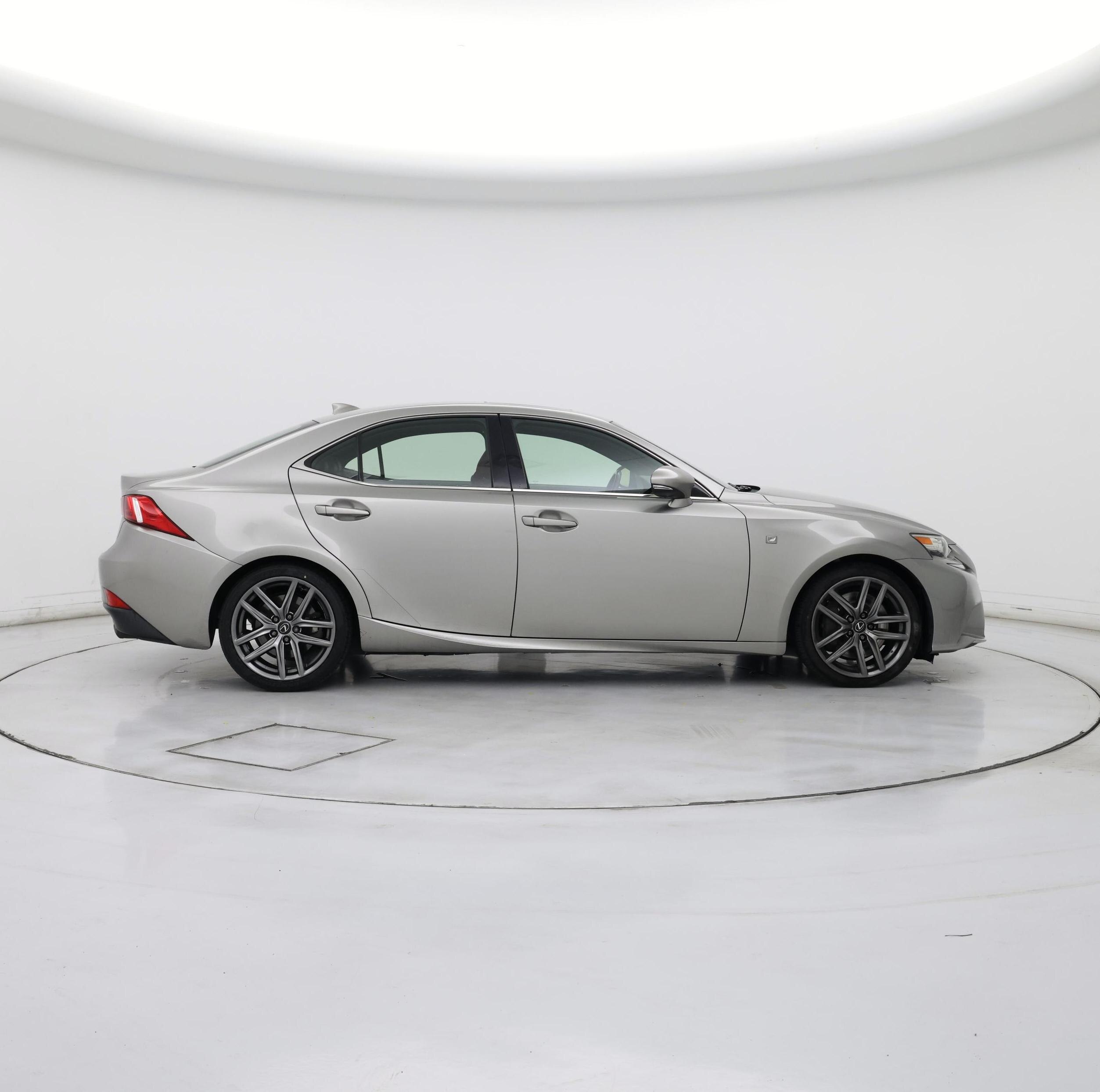 Thumbnail: 2016 Lexus IS - 7