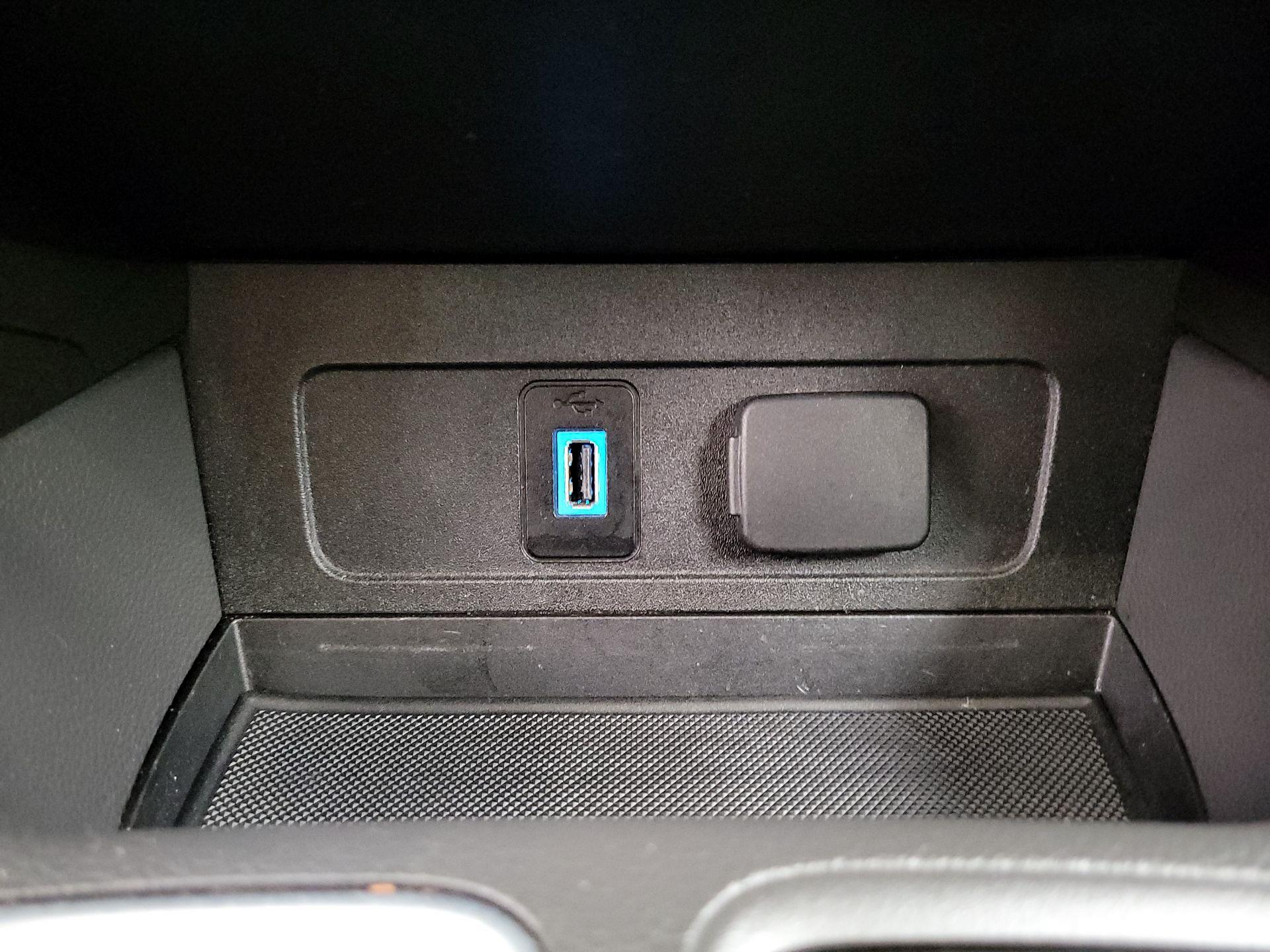 Thumbnail: 2017 Ford Escape - 19