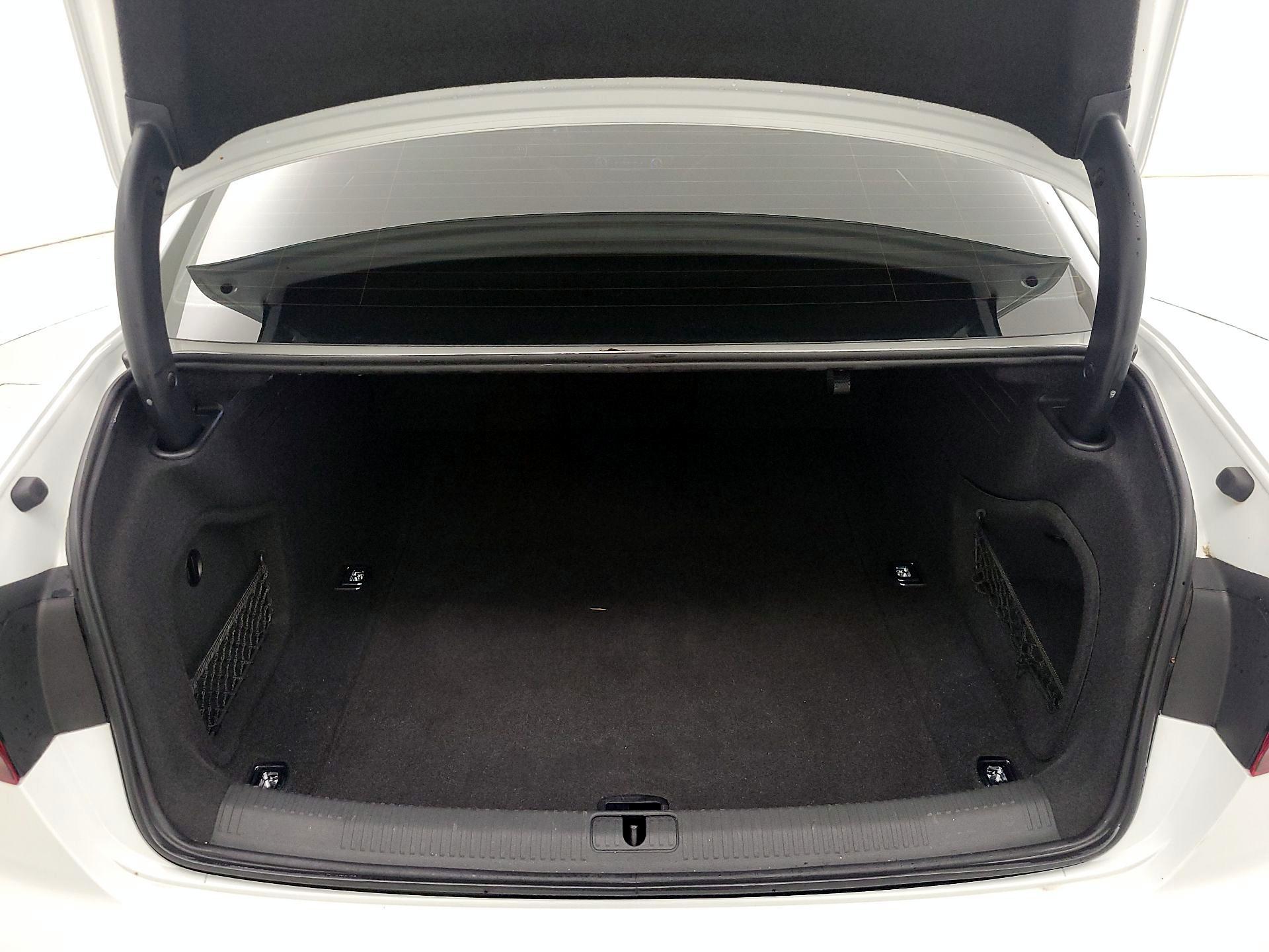 Thumbnail: 2020 Audi A4 - 20