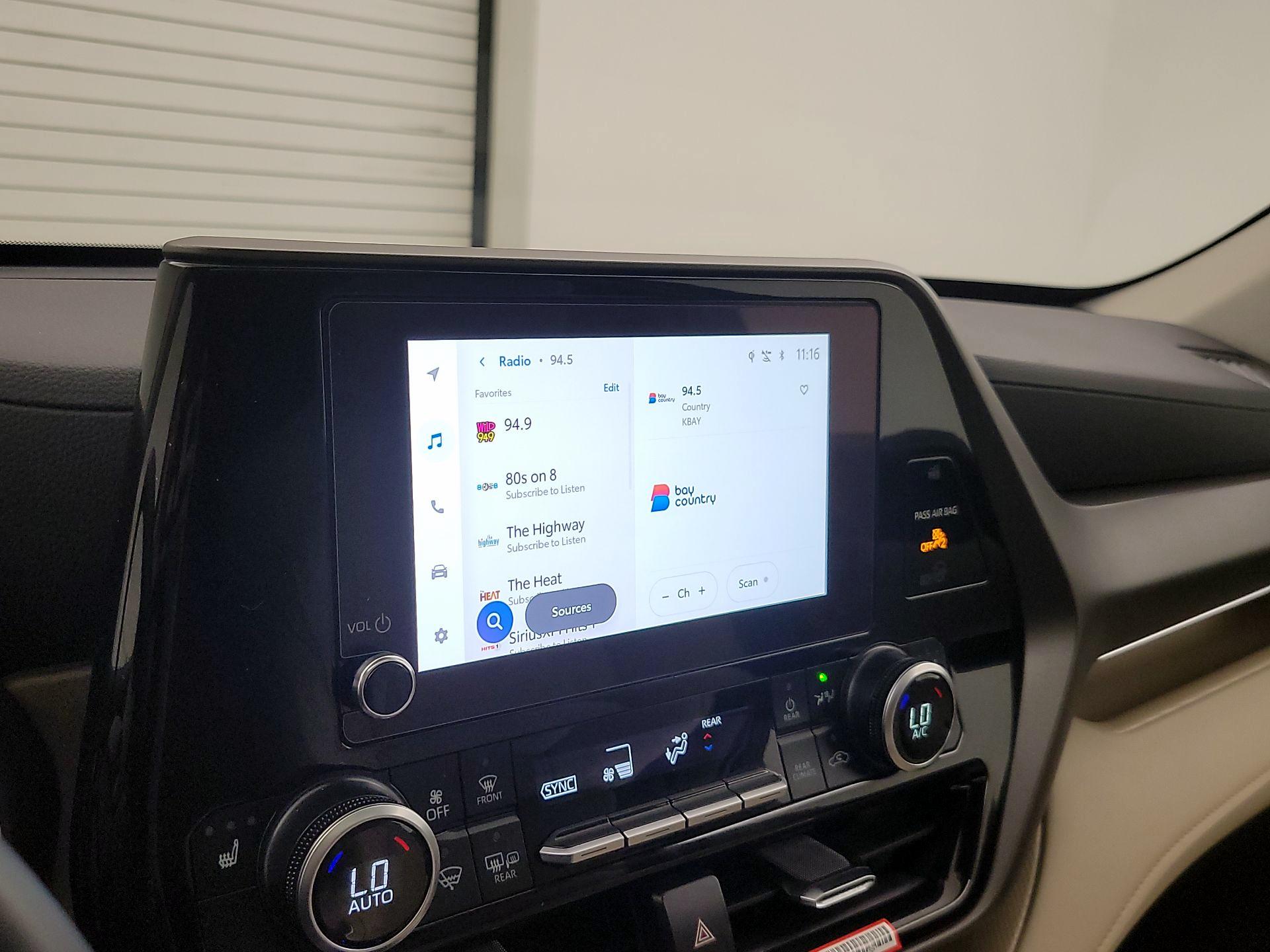 Thumbnail: 2025 Toyota Highlander - 16