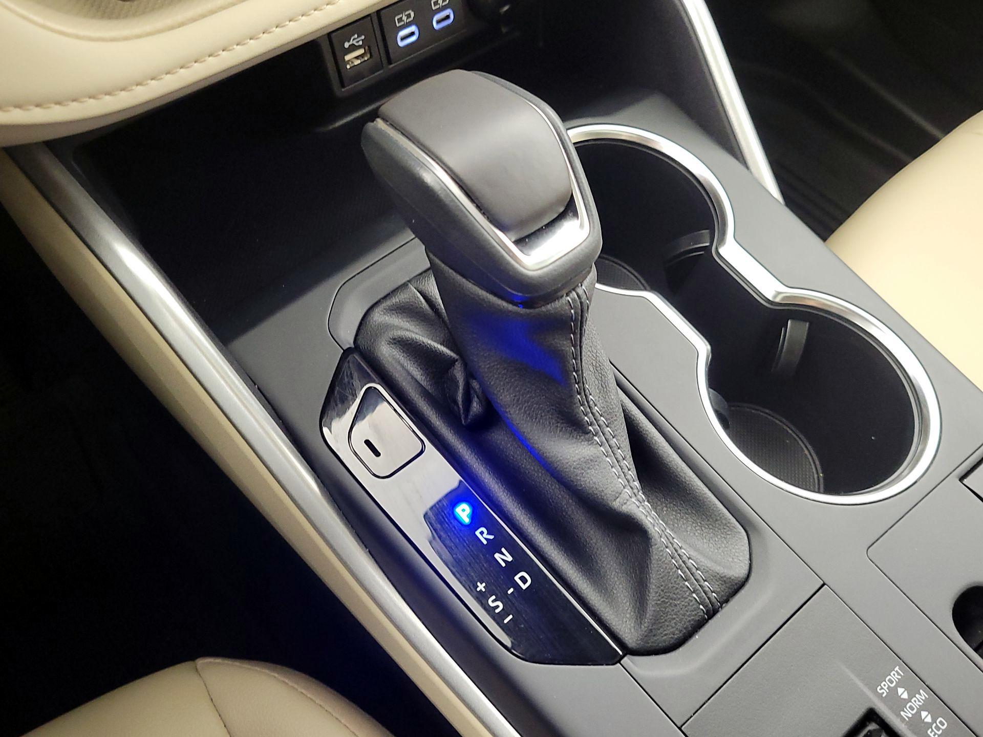 Thumbnail: 2025 Toyota Highlander - 18