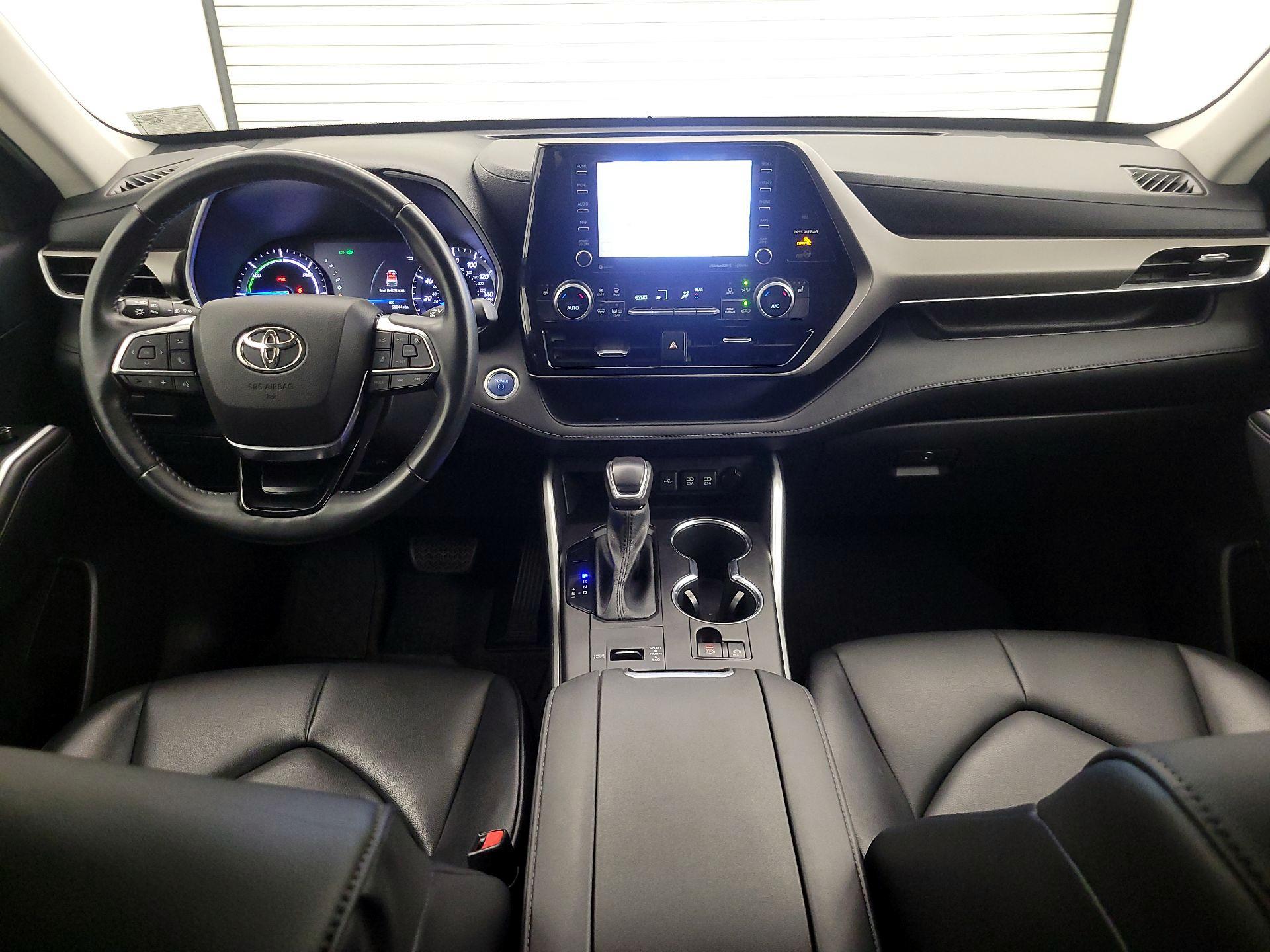 Thumbnail: 2020 Toyota Highlander - 9