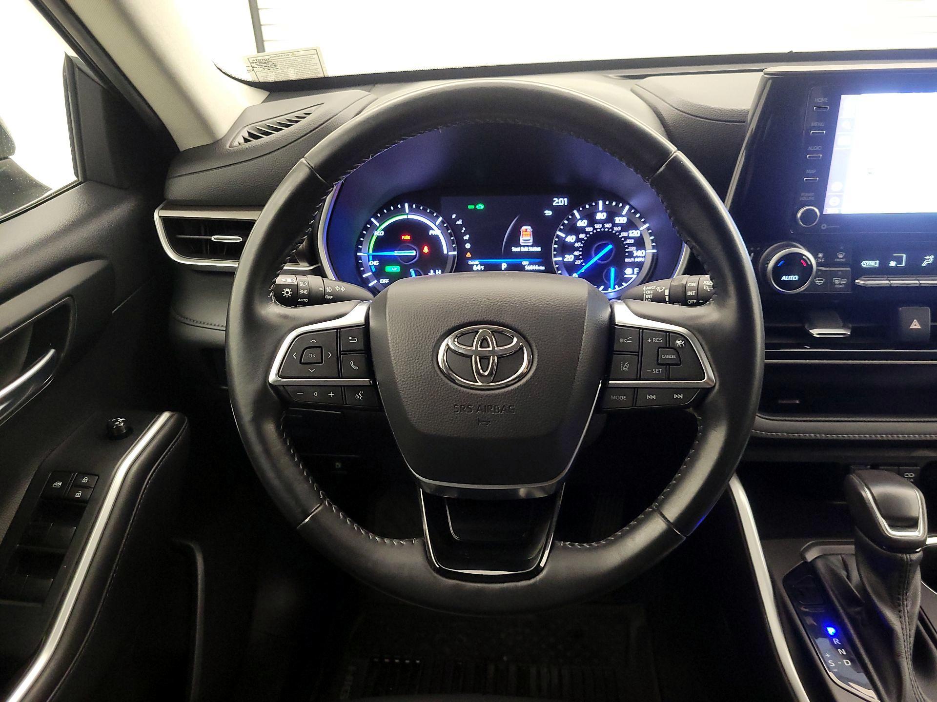 Thumbnail: 2020 Toyota Highlander - 10