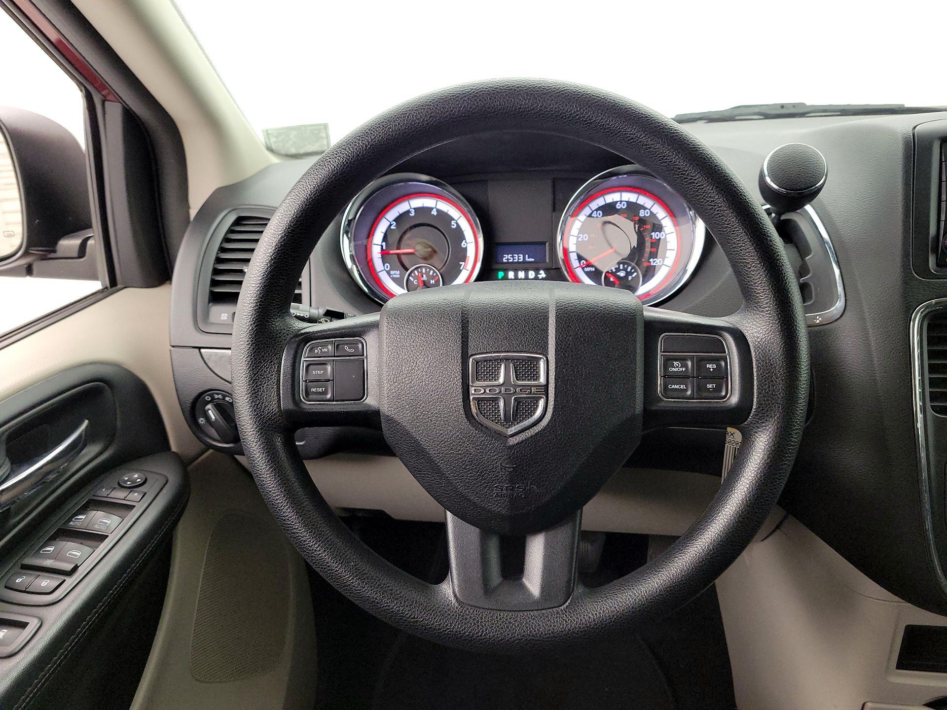 Thumbnail: 2019 Dodge Grand Caravan - 10