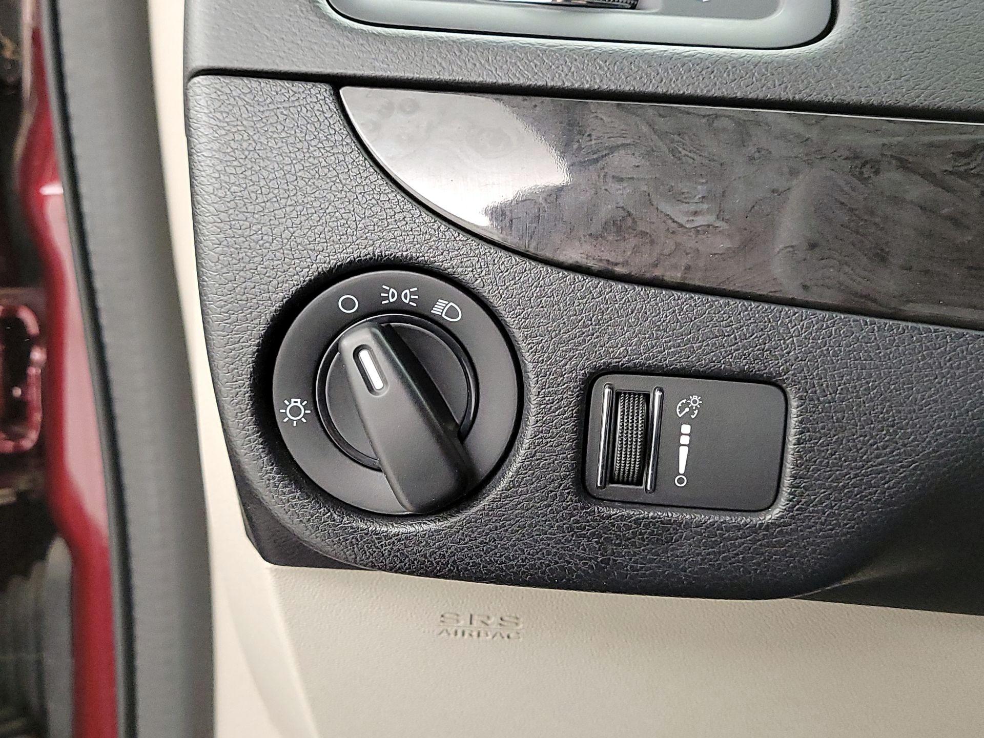 Thumbnail: 2019 Dodge Grand Caravan - 13