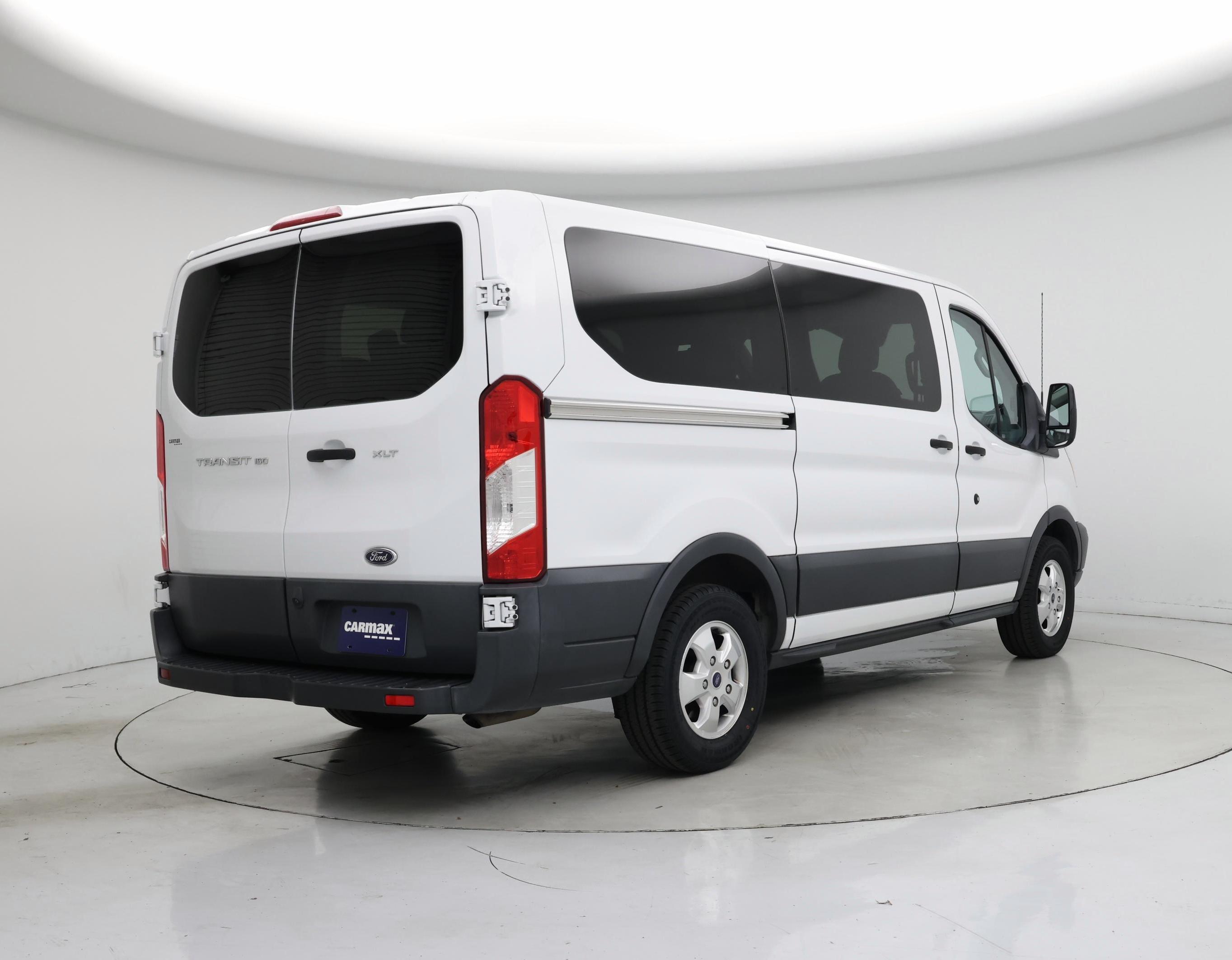 Thumbnail: 2017 Ford Transit Series - 8