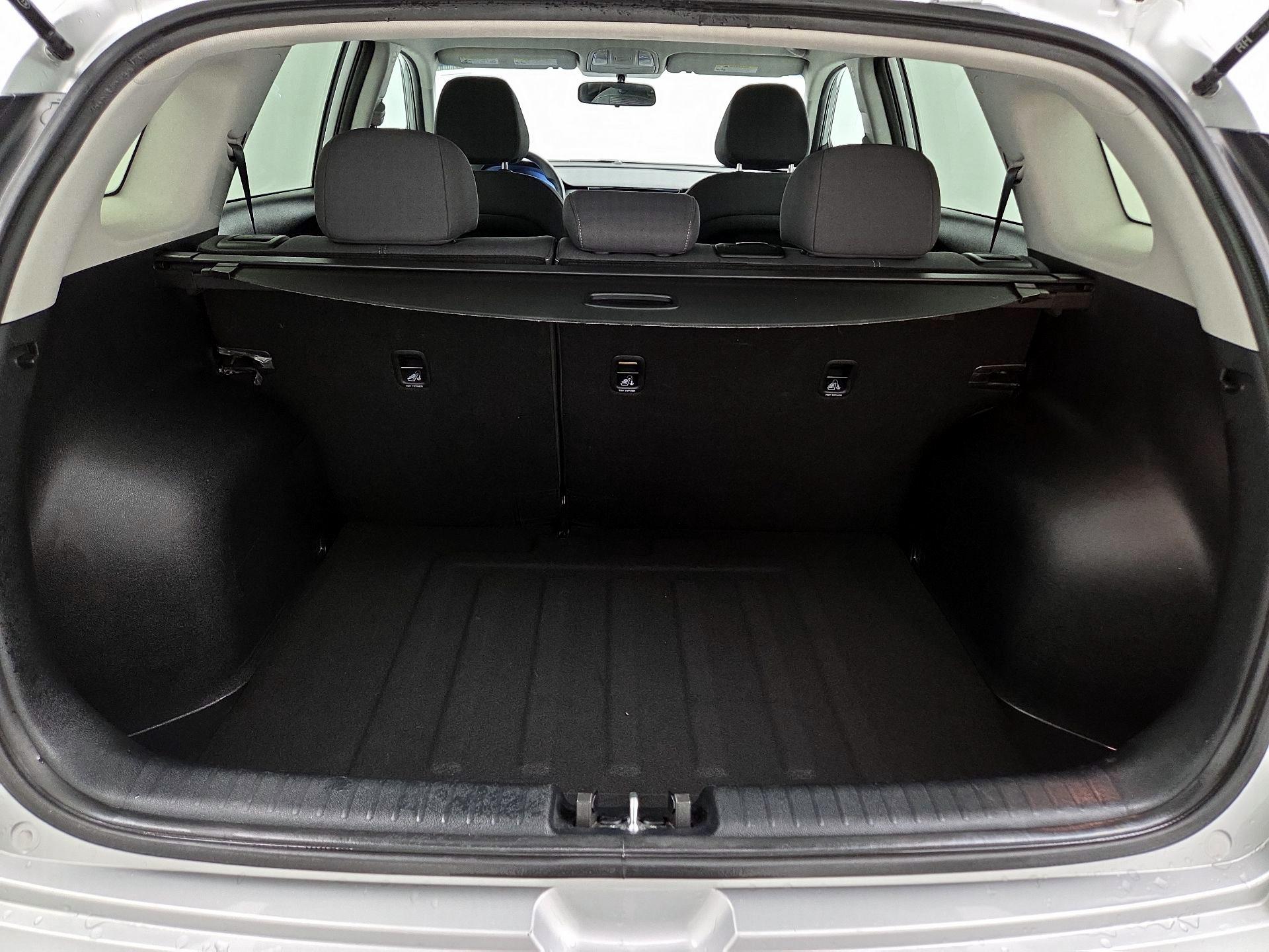 Thumbnail: 2017 Kia Niro - 20