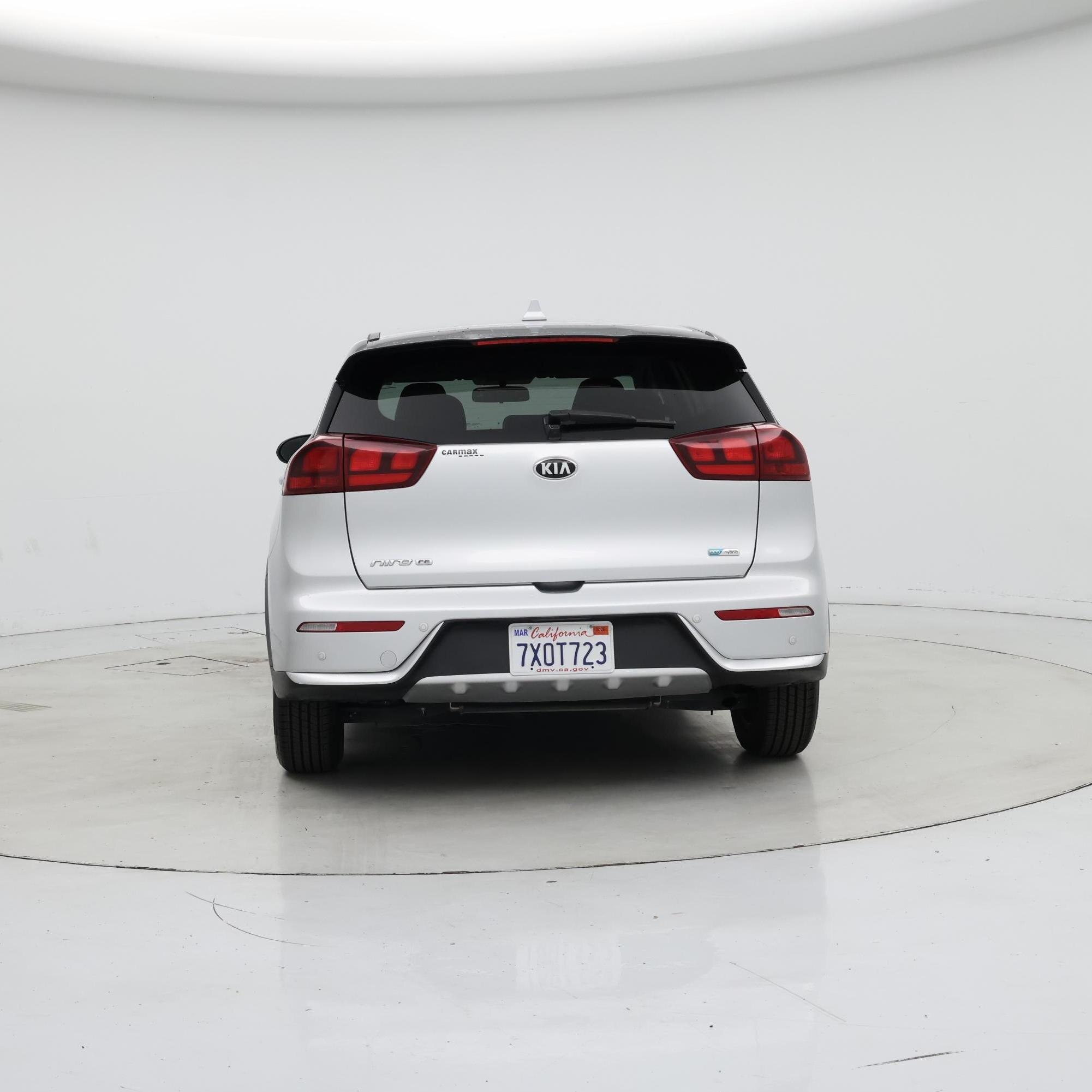 Thumbnail: 2017 Kia Niro - 6