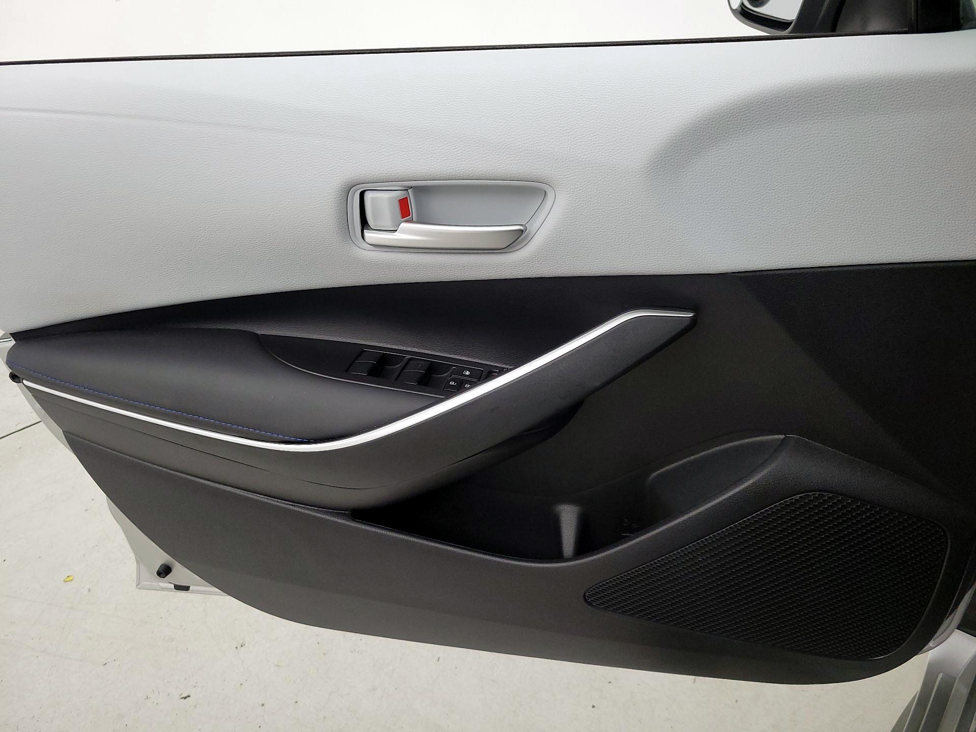 Thumbnail: 2022 Toyota Corolla - 12