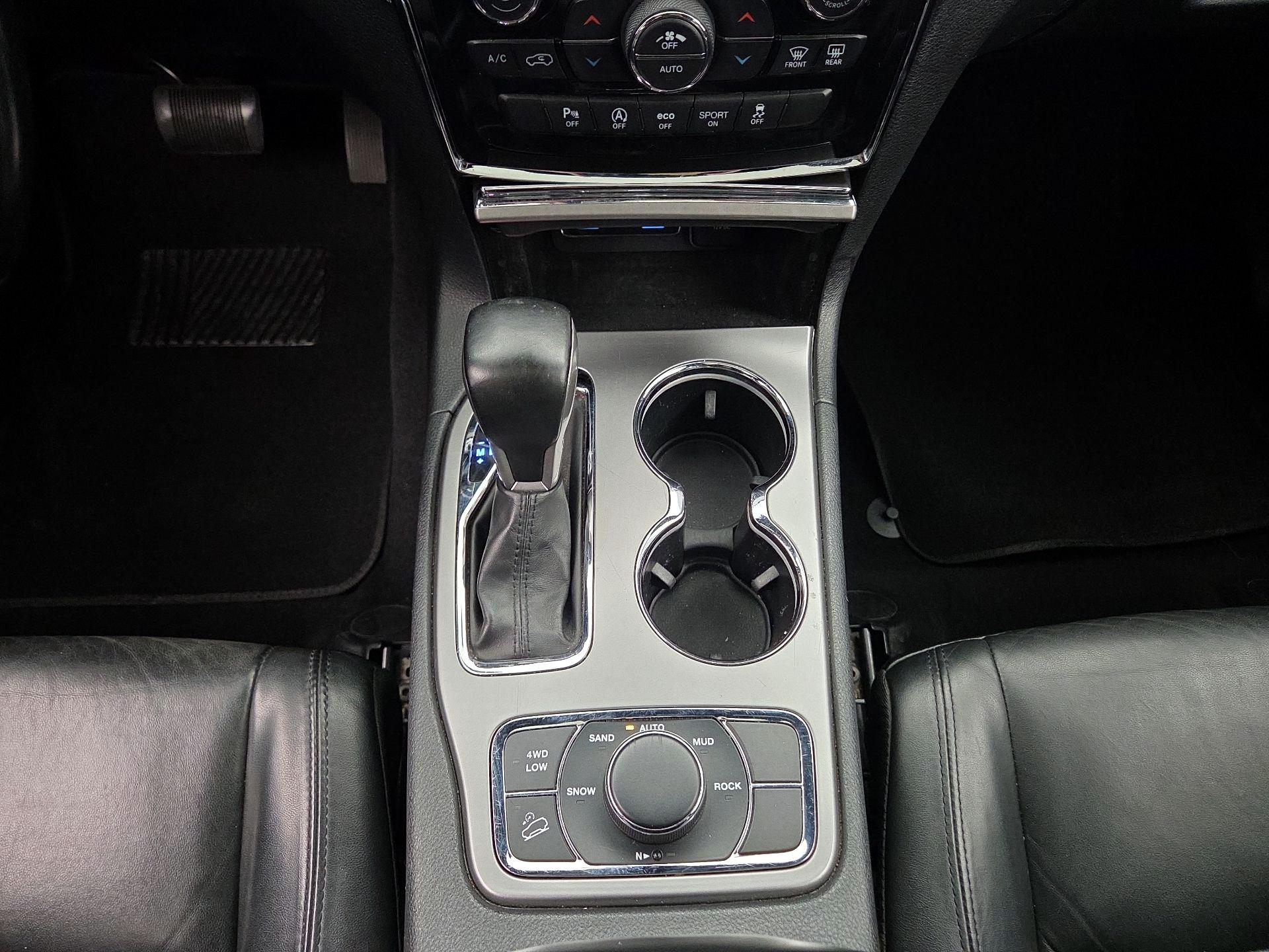 Thumbnail: 2020 Jeep Grand Cherokee - 18