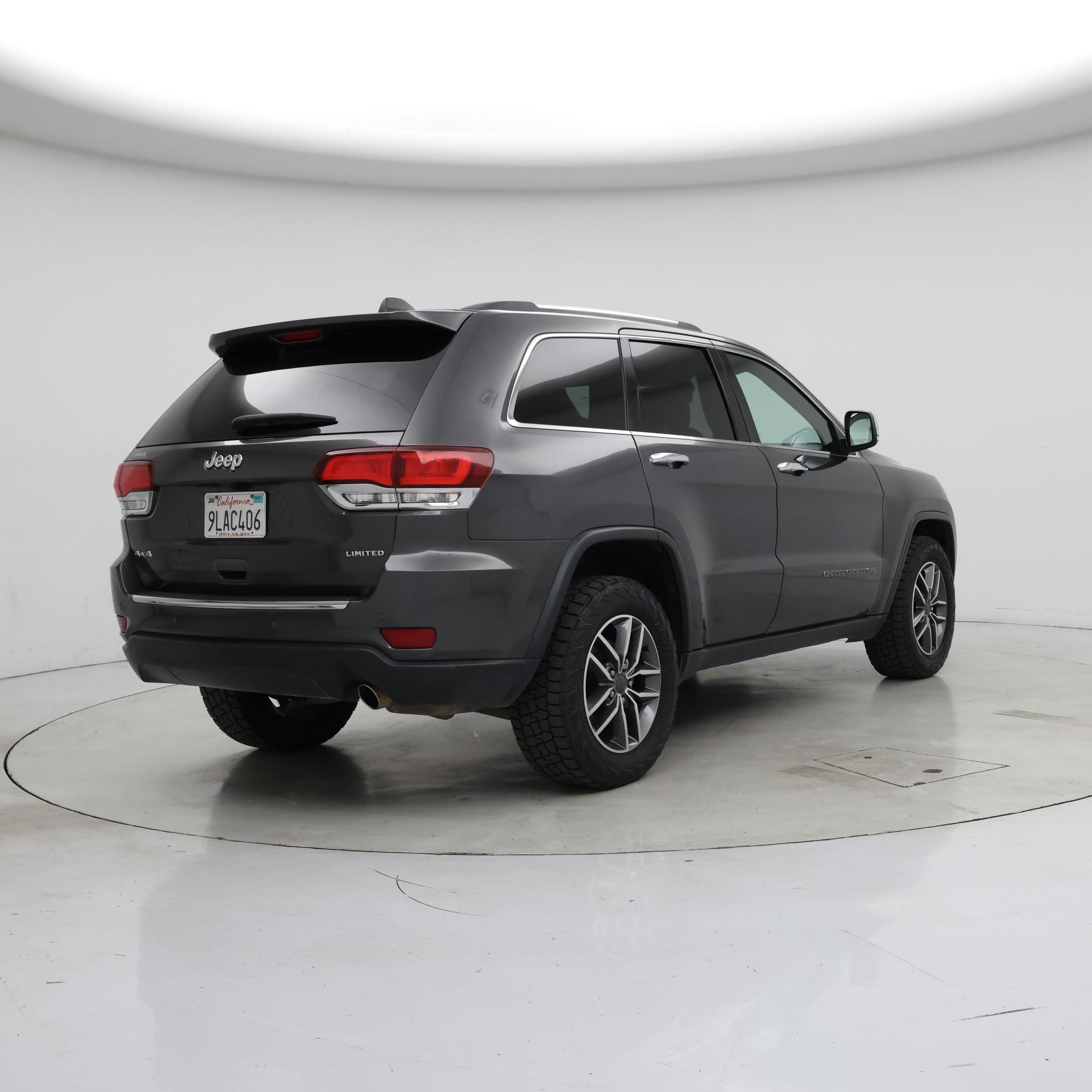 Thumbnail: 2020 Jeep Grand Cherokee - 8