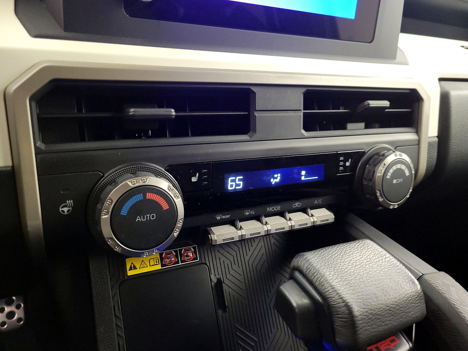 Thumbnail: 2024 Toyota Tacoma - 16