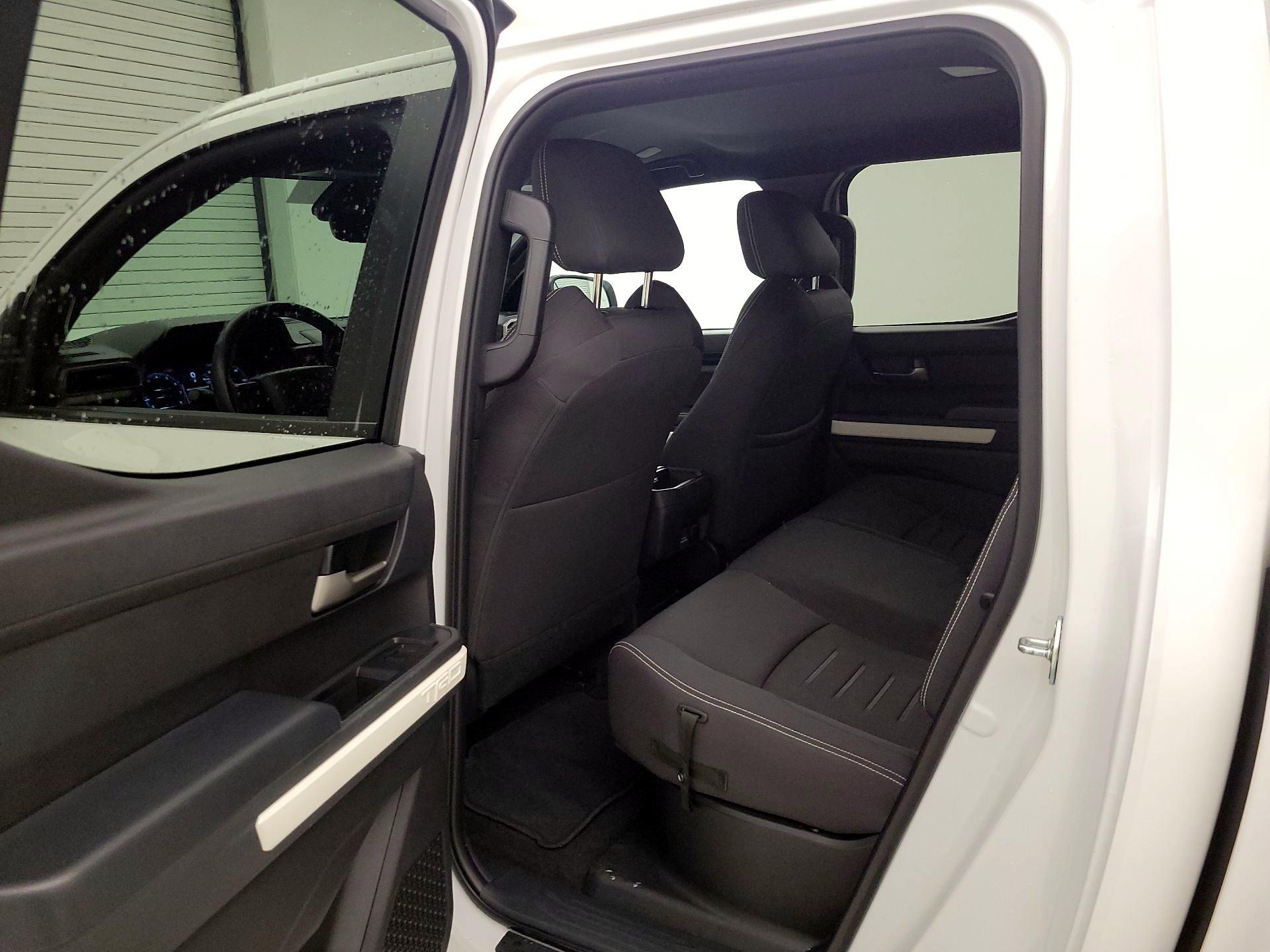 Thumbnail: 2024 Toyota Tacoma - 19