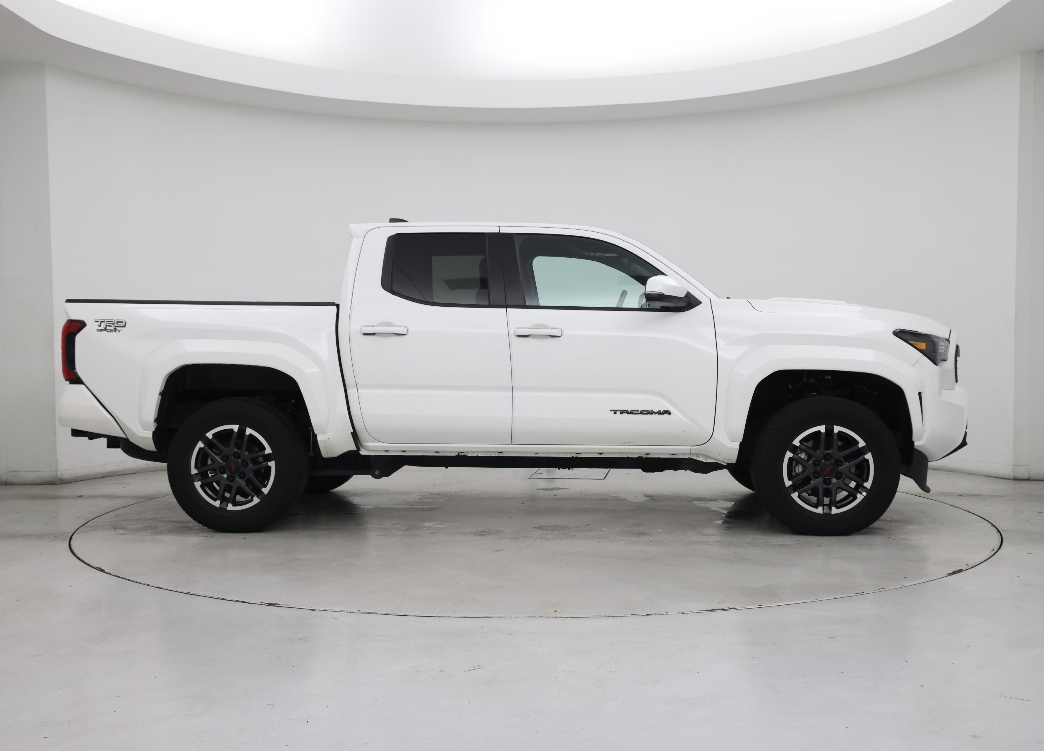 Thumbnail: 2024 Toyota Tacoma - 7