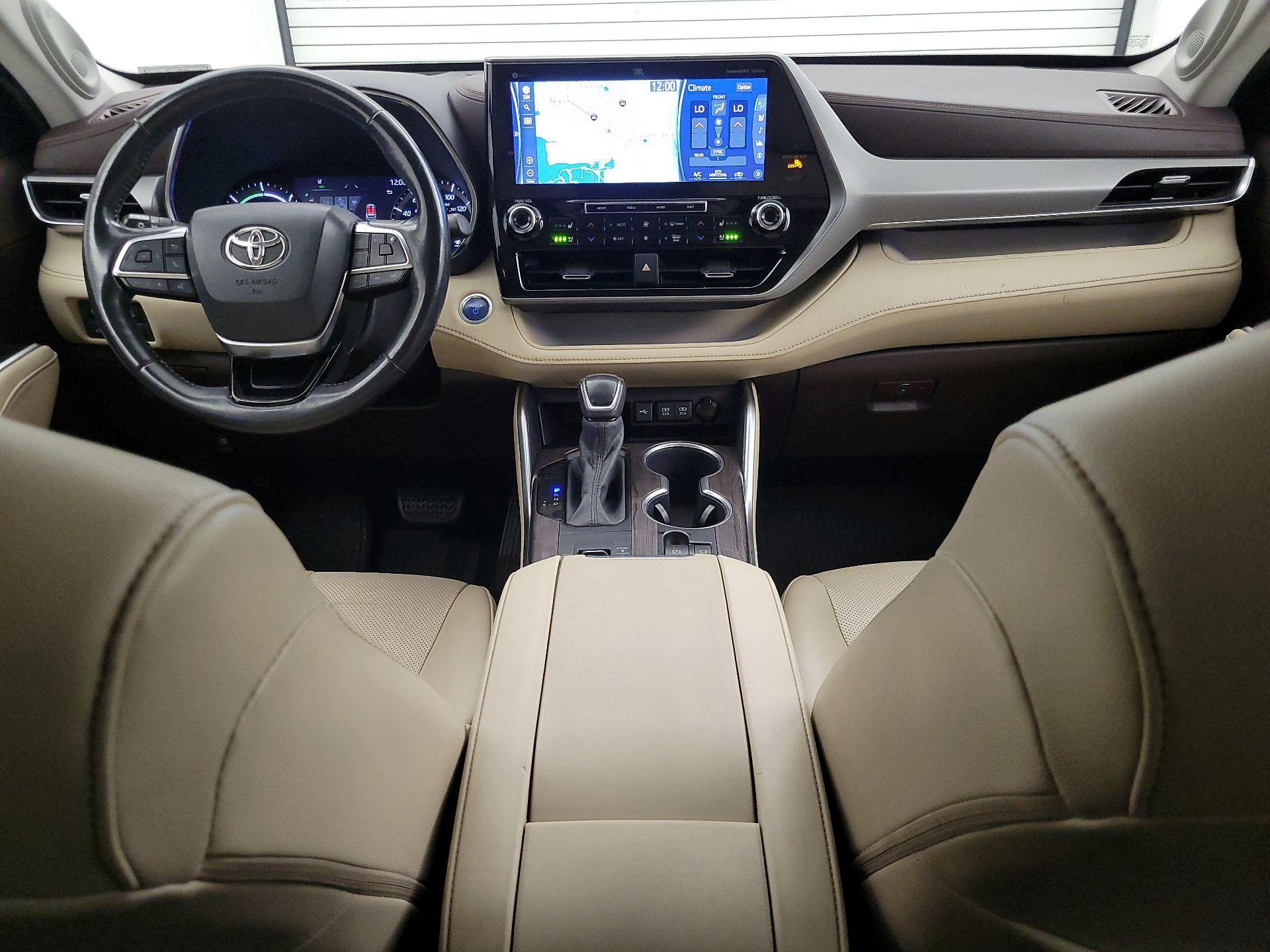 Thumbnail: 2021 Toyota Highlander - 9