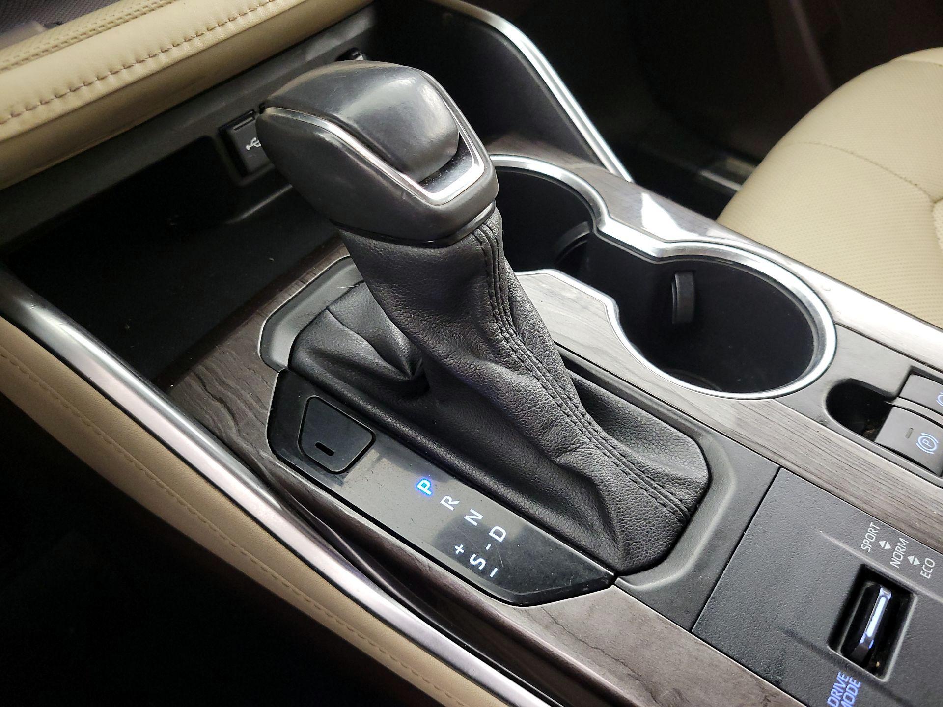 Thumbnail: 2021 Toyota Highlander - 18