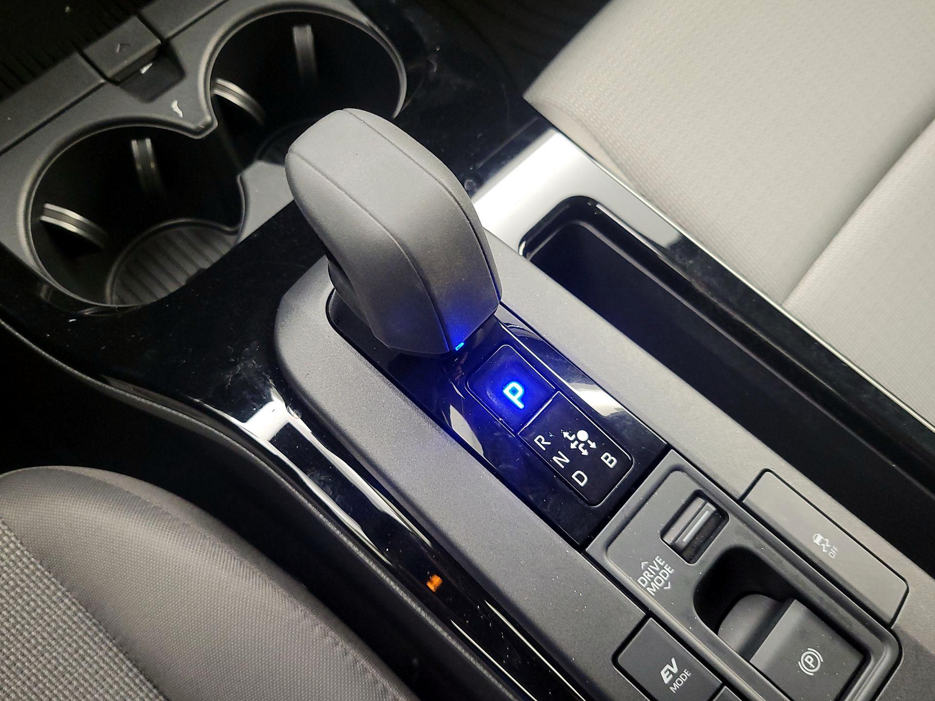 Thumbnail: 2024 Toyota Prius - 17