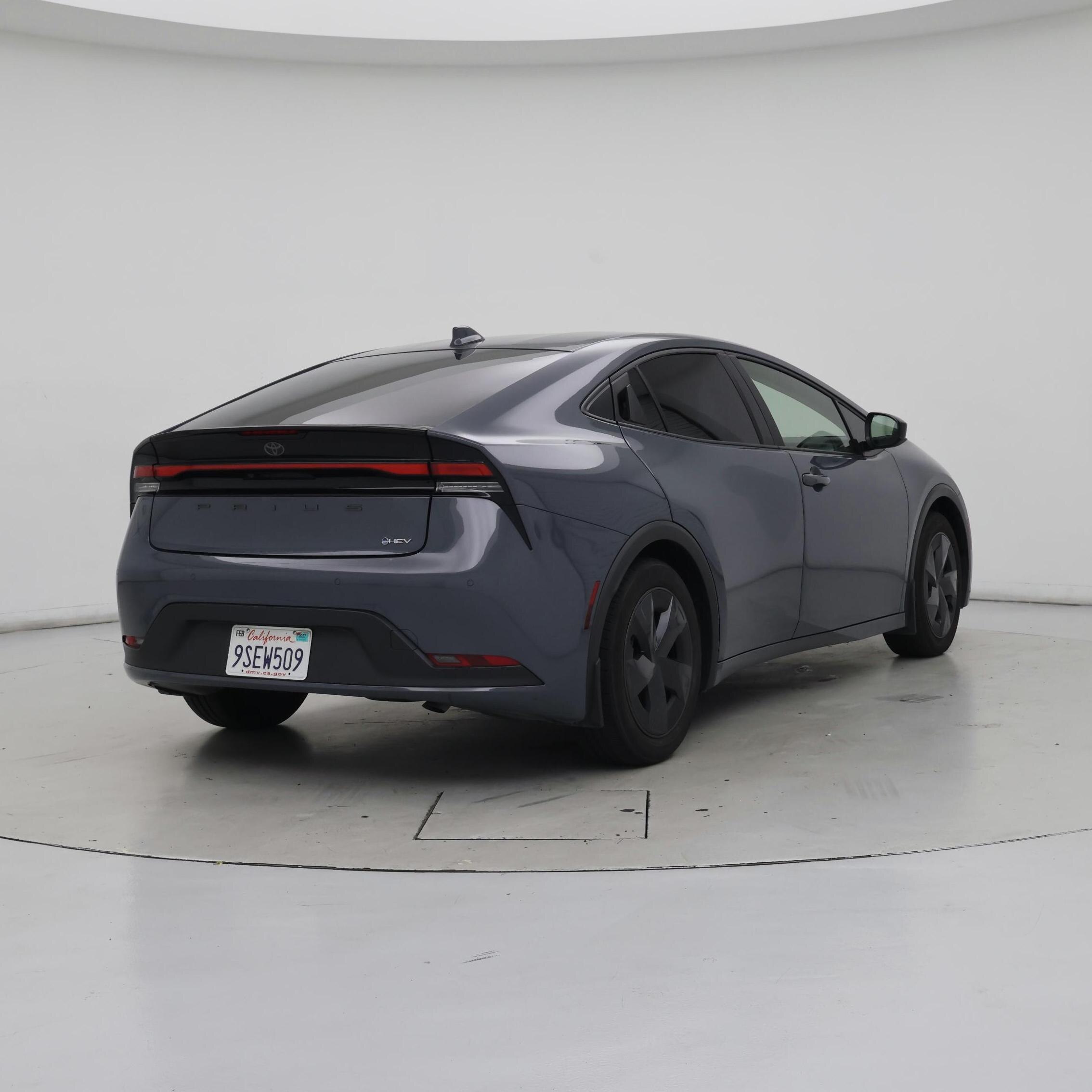 Thumbnail: 2024 Toyota Prius - 8