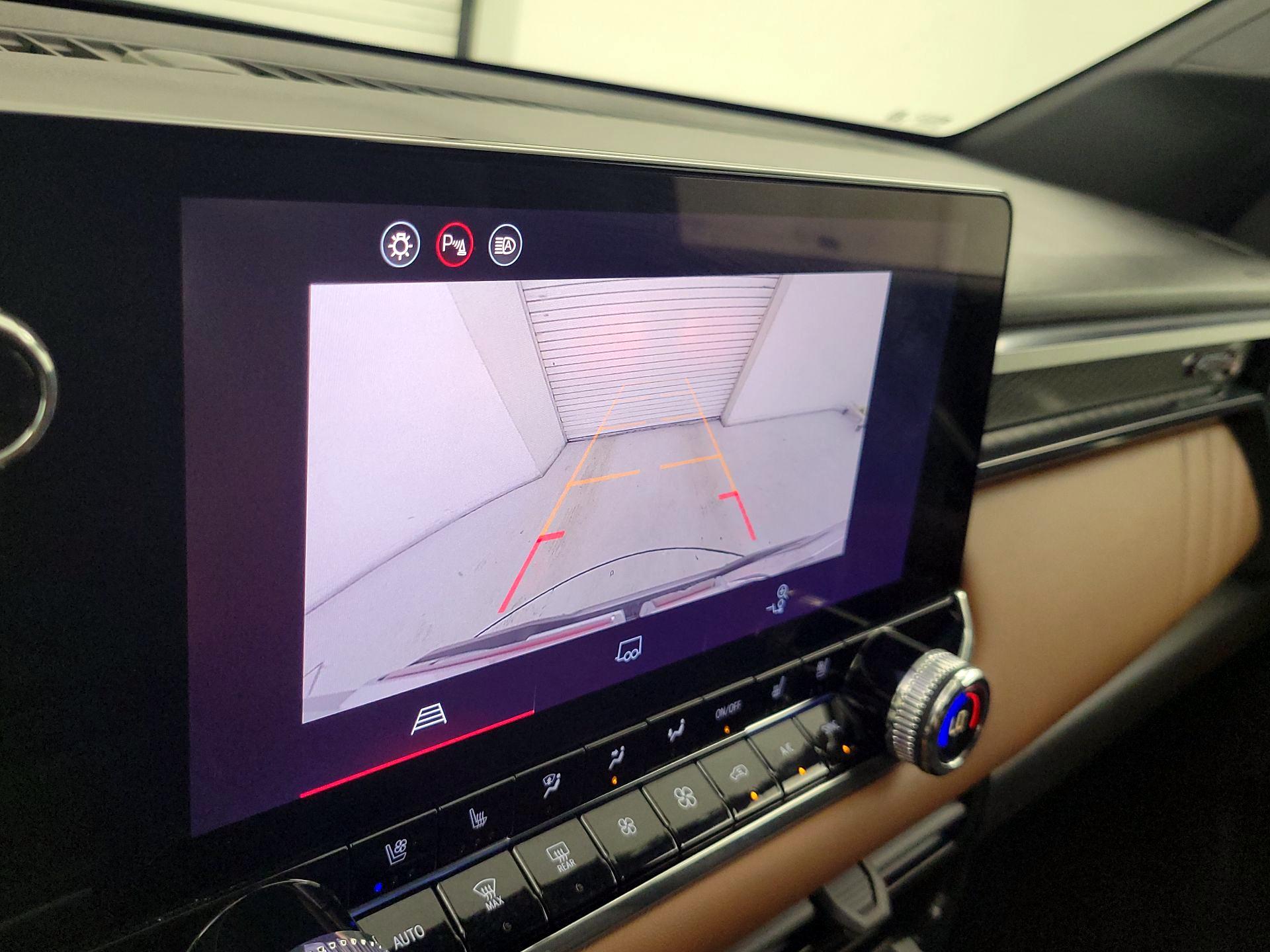 Thumbnail: 2025 GMC Canyon - 15