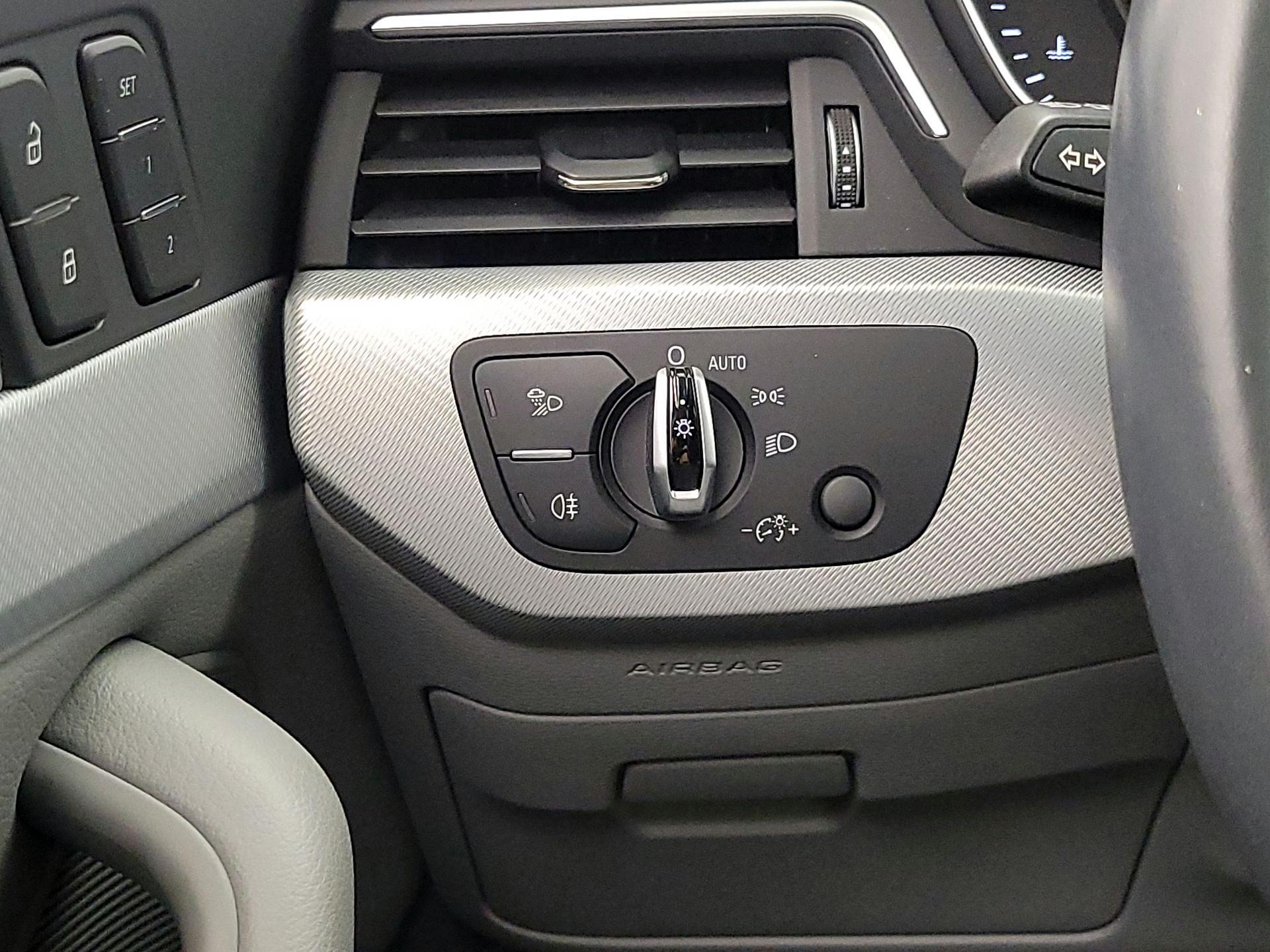 Thumbnail: 2017 Audi A4 - 13