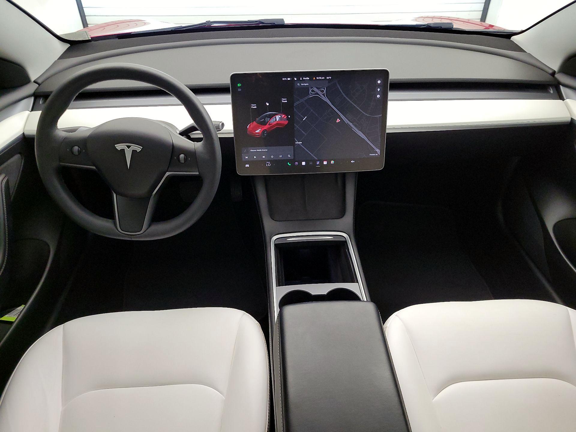 Thumbnail: 2021 Tesla Model 3 - 9