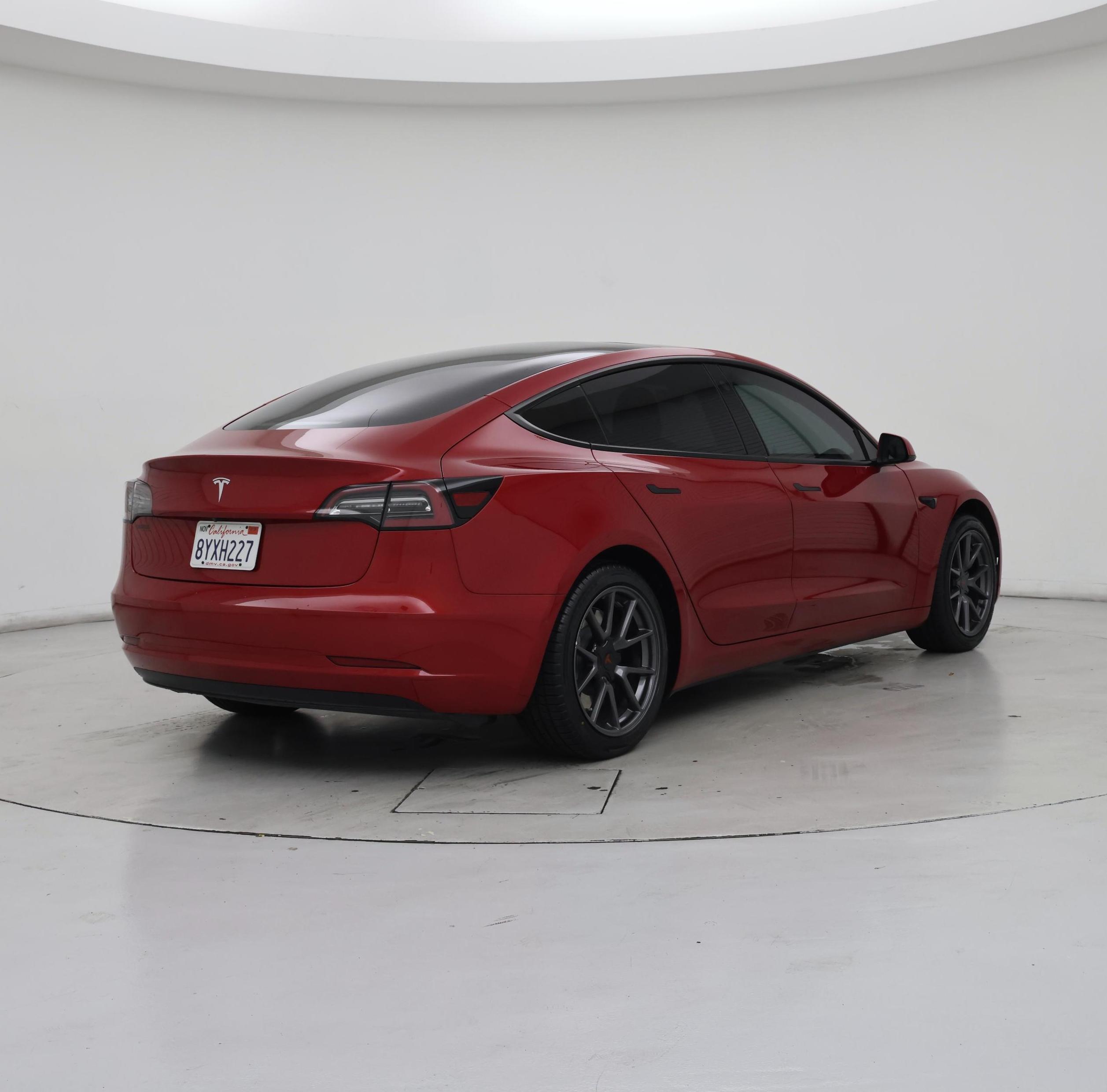 Thumbnail: 2021 Tesla Model 3 - 8