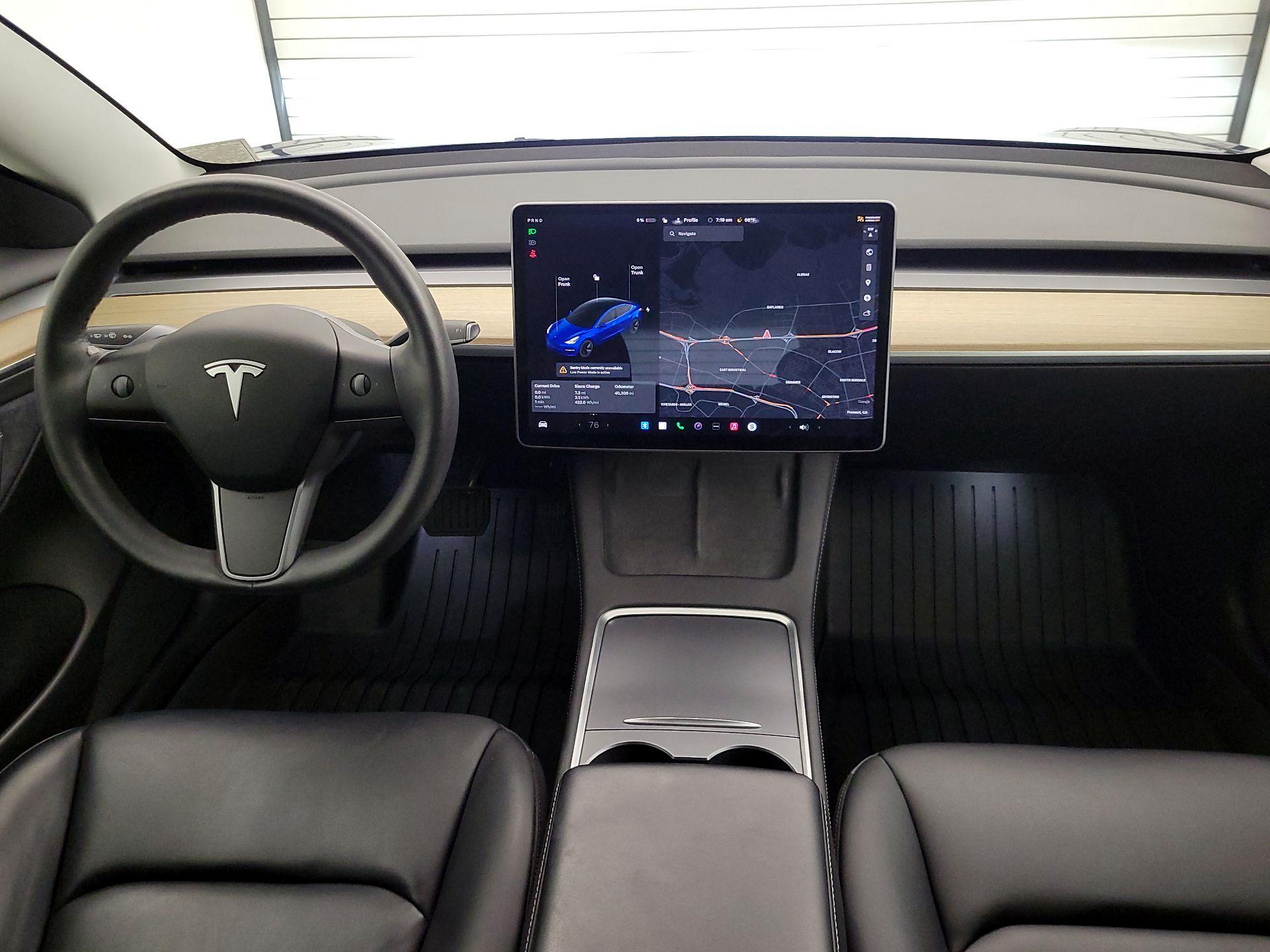 Thumbnail: 2022 Tesla Model 3 - 9