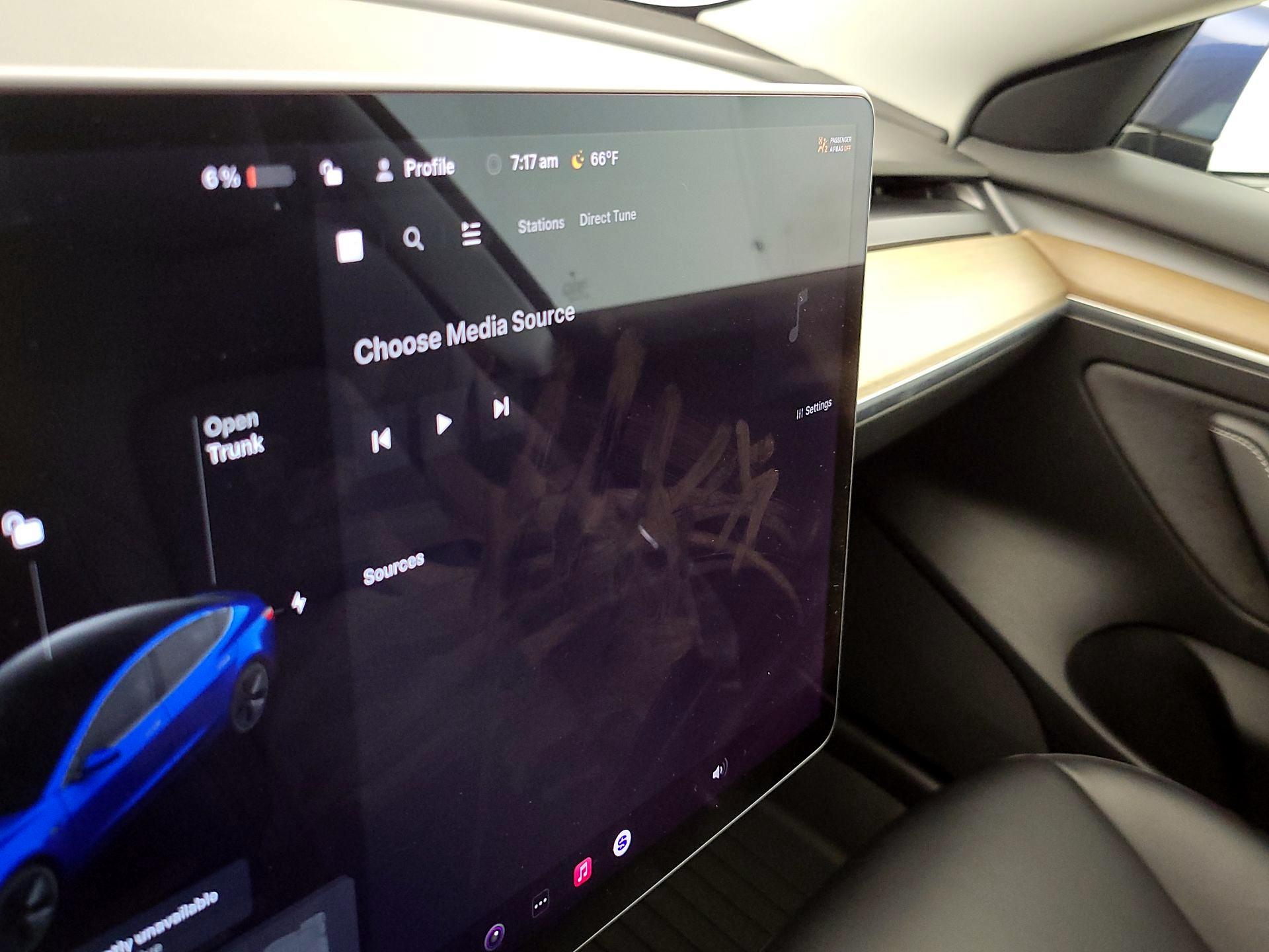 Thumbnail: 2022 Tesla Model 3 - 15