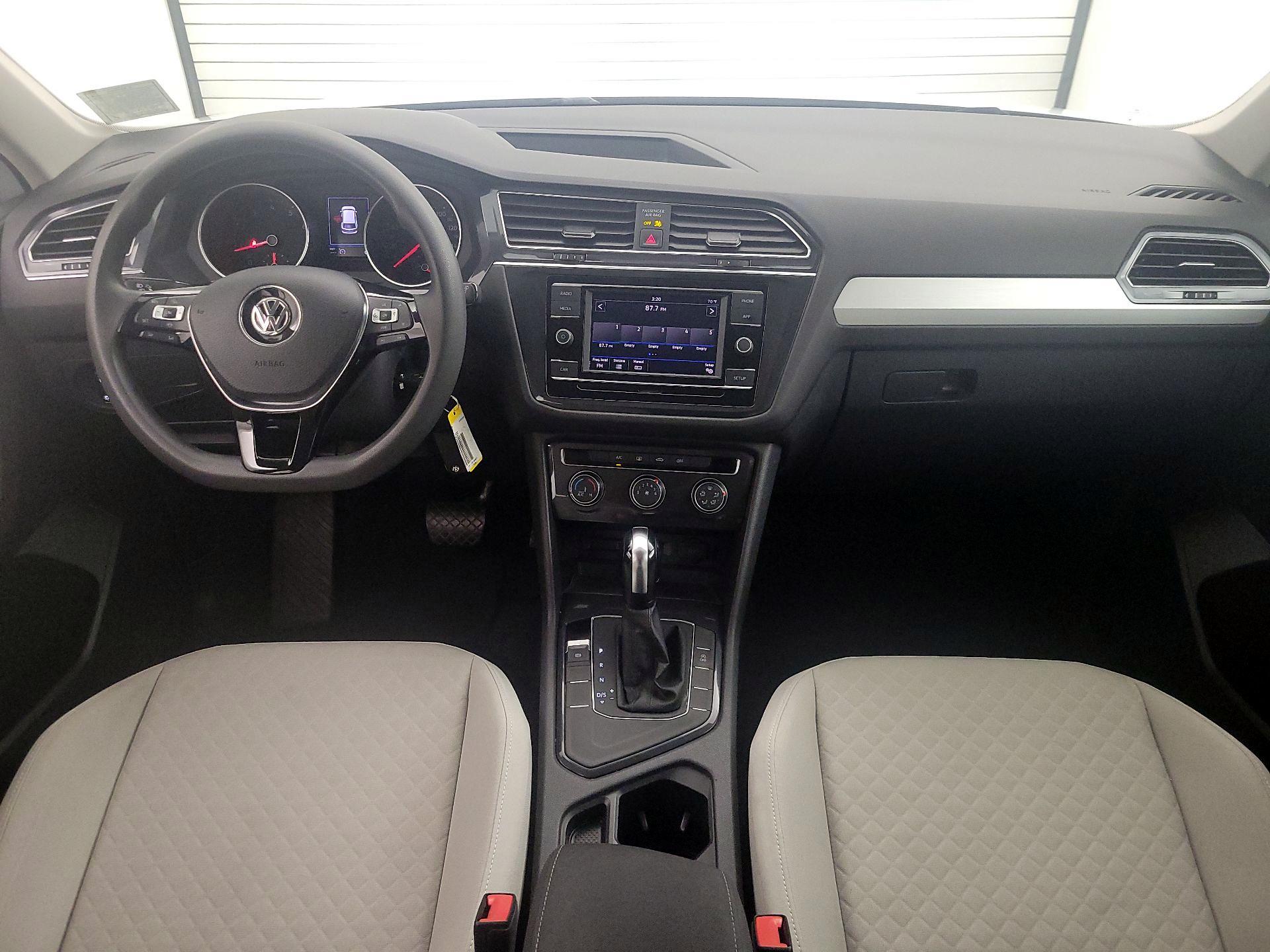 Thumbnail: 2019 Volkswagen Tiguan - 9