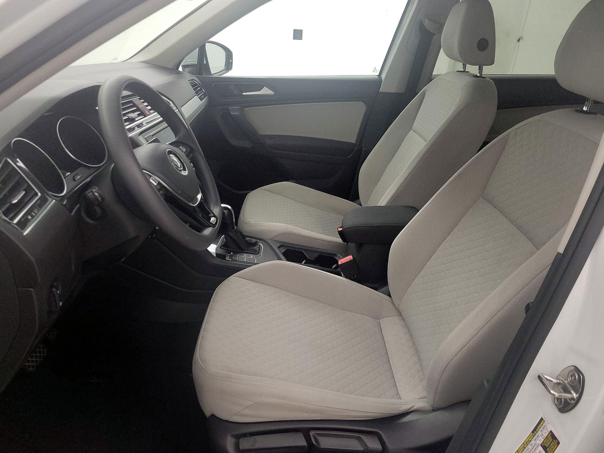 Thumbnail: 2019 Volkswagen Tiguan - 11