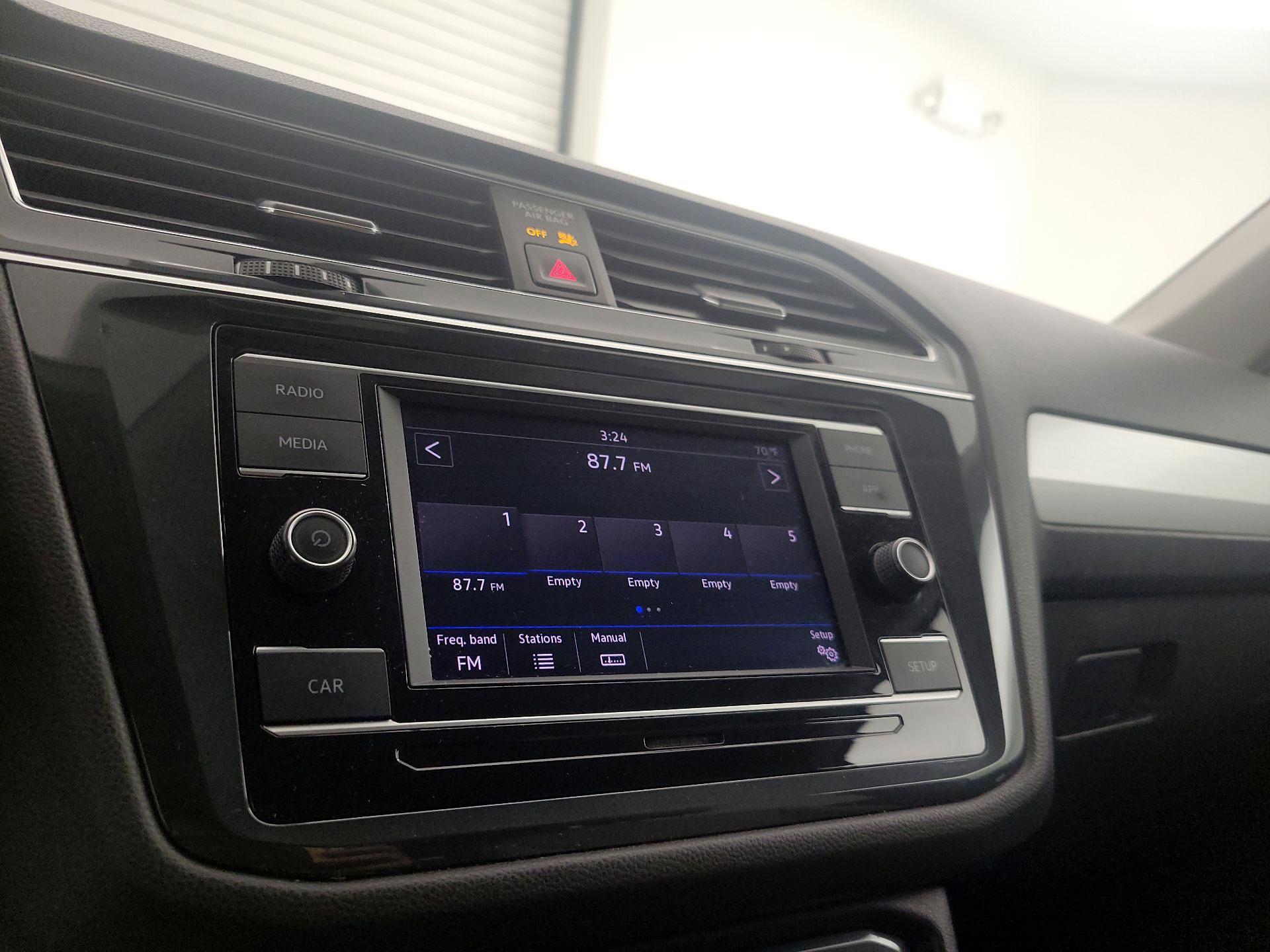 Thumbnail: 2019 Volkswagen Tiguan - 15