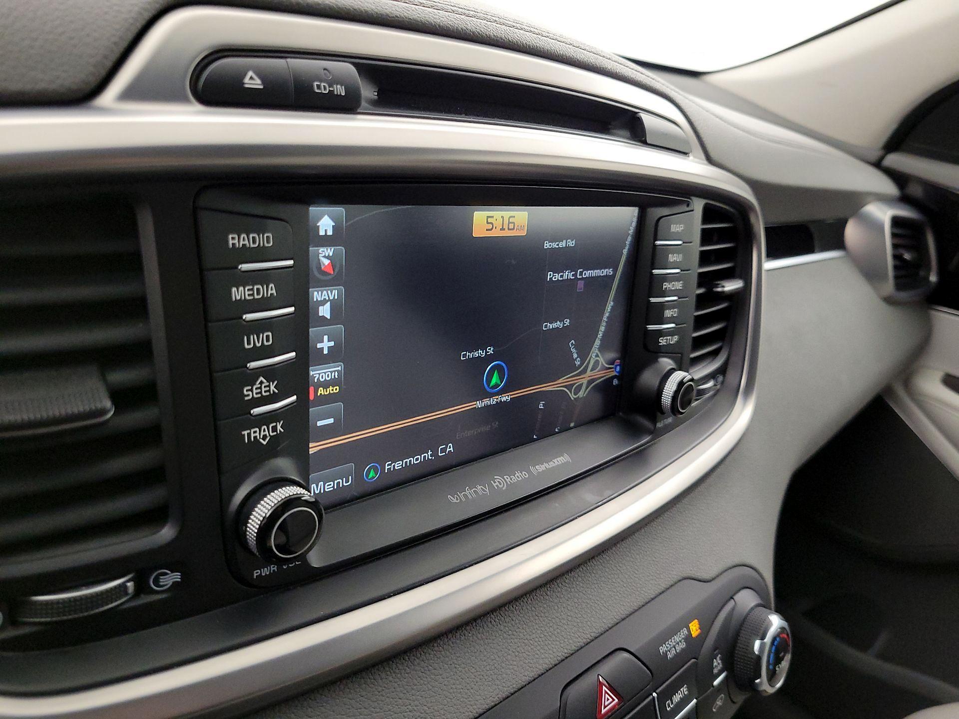 Thumbnail: 2017 Kia Sorento - 14