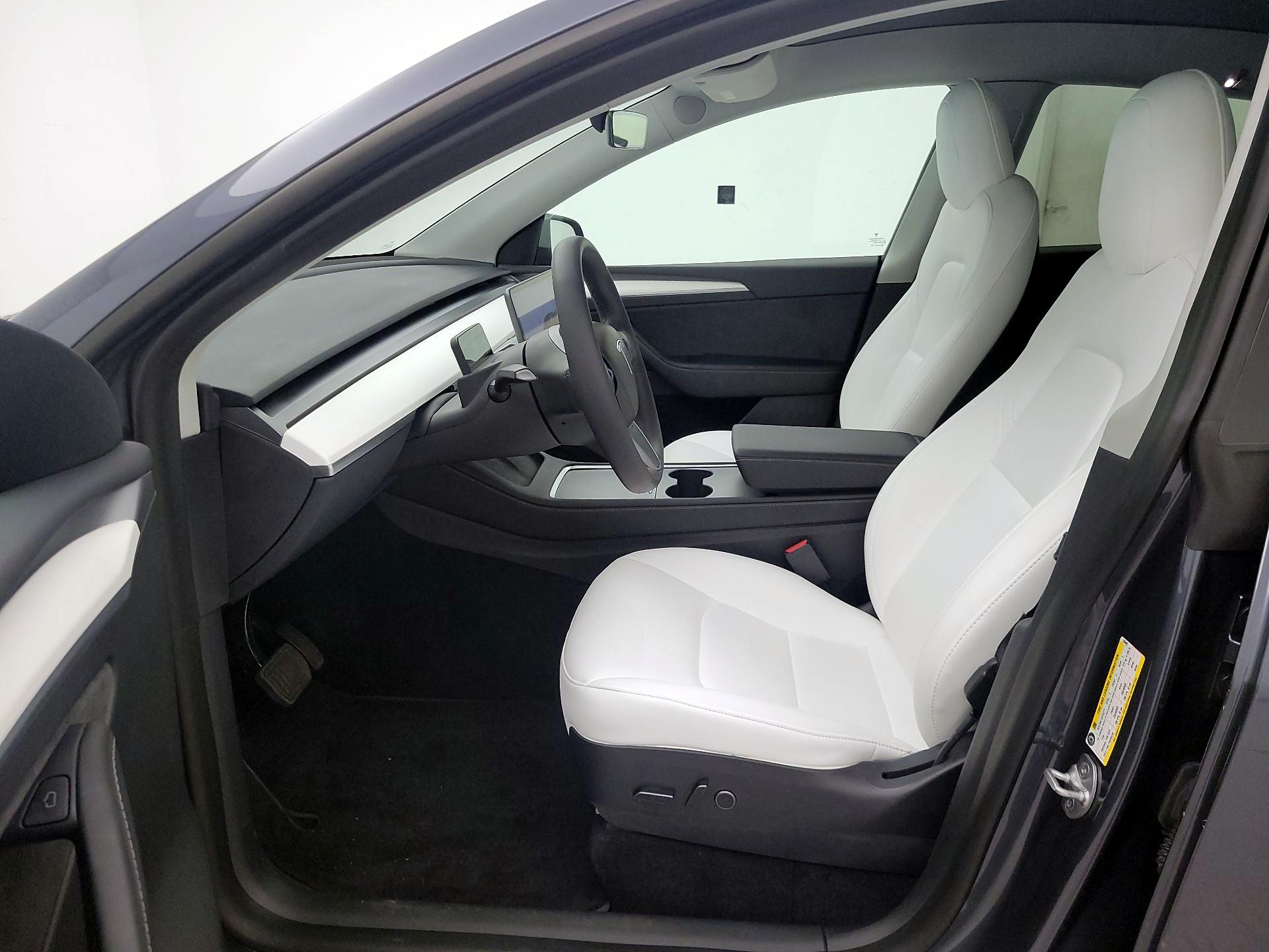 Thumbnail: 2023 Tesla Model Y - 11