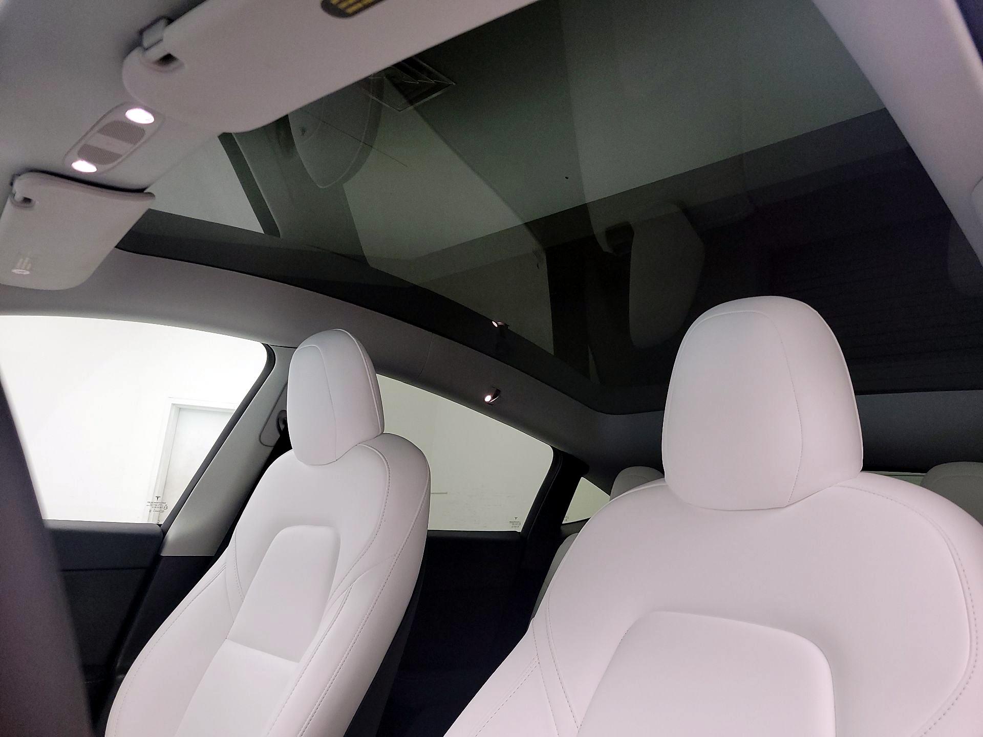 Thumbnail: 2023 Tesla Model Y - 18