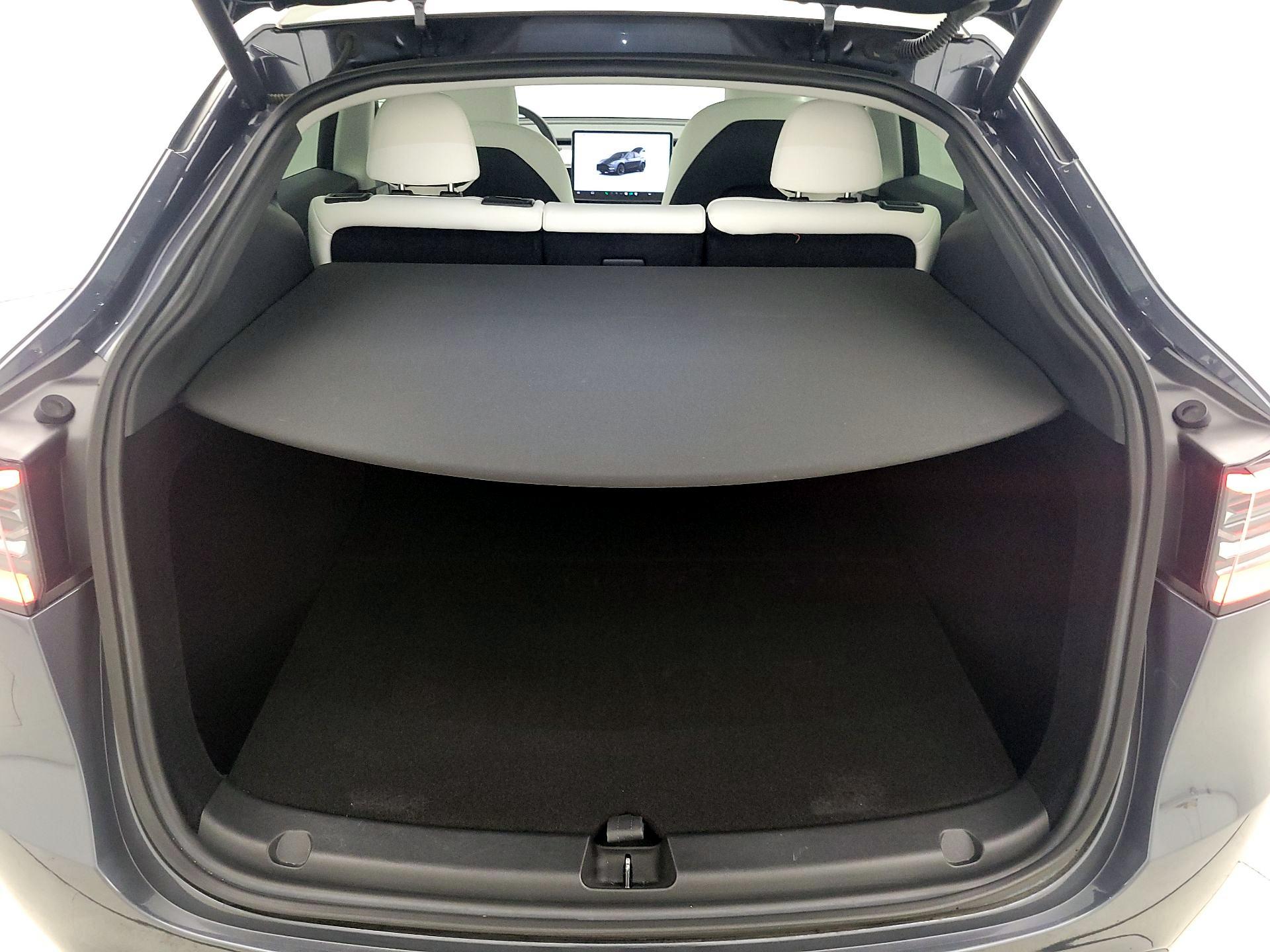 Thumbnail: 2023 Tesla Model Y - 20