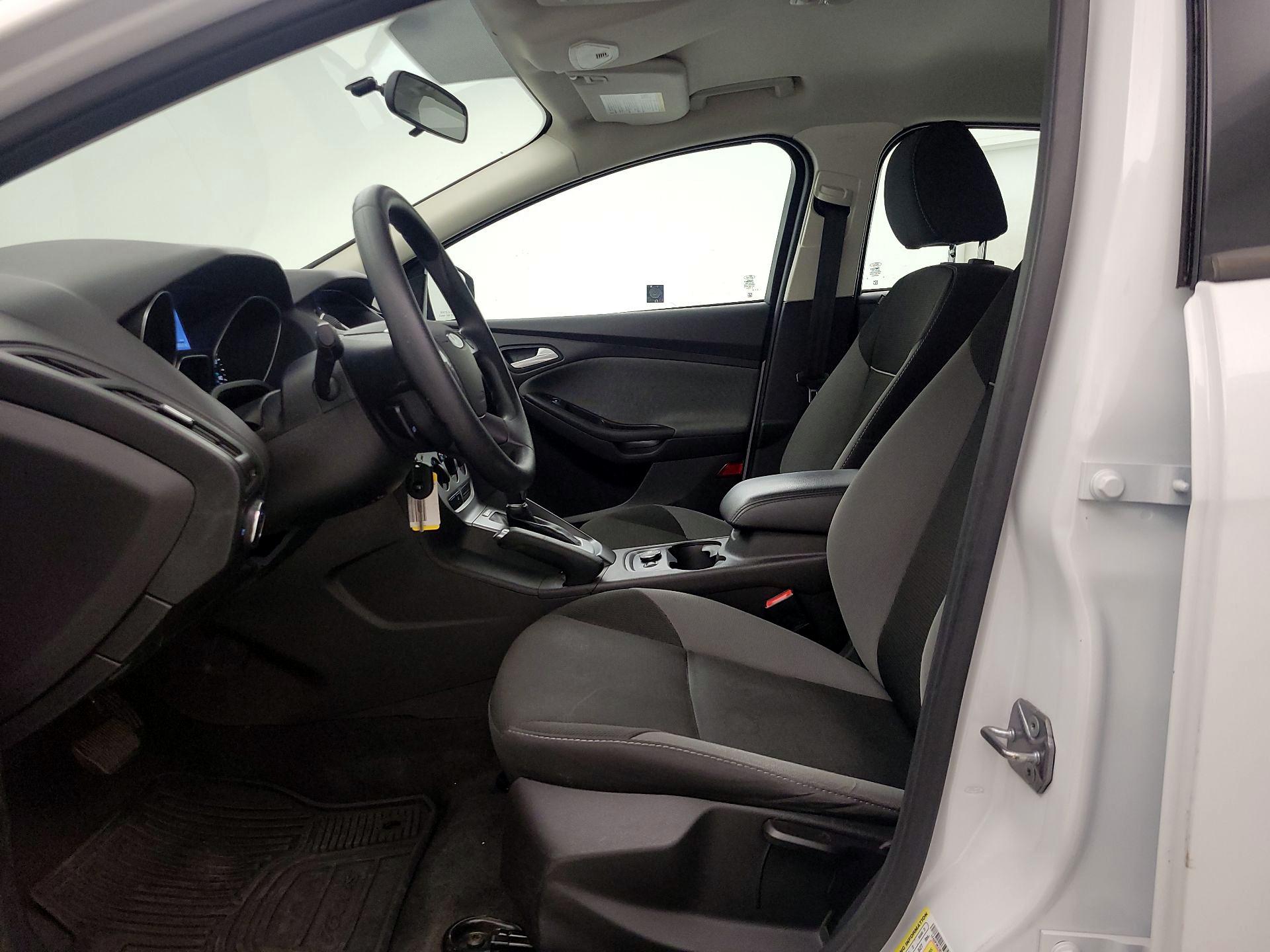 Thumbnail: 2014 Ford Focus - 11