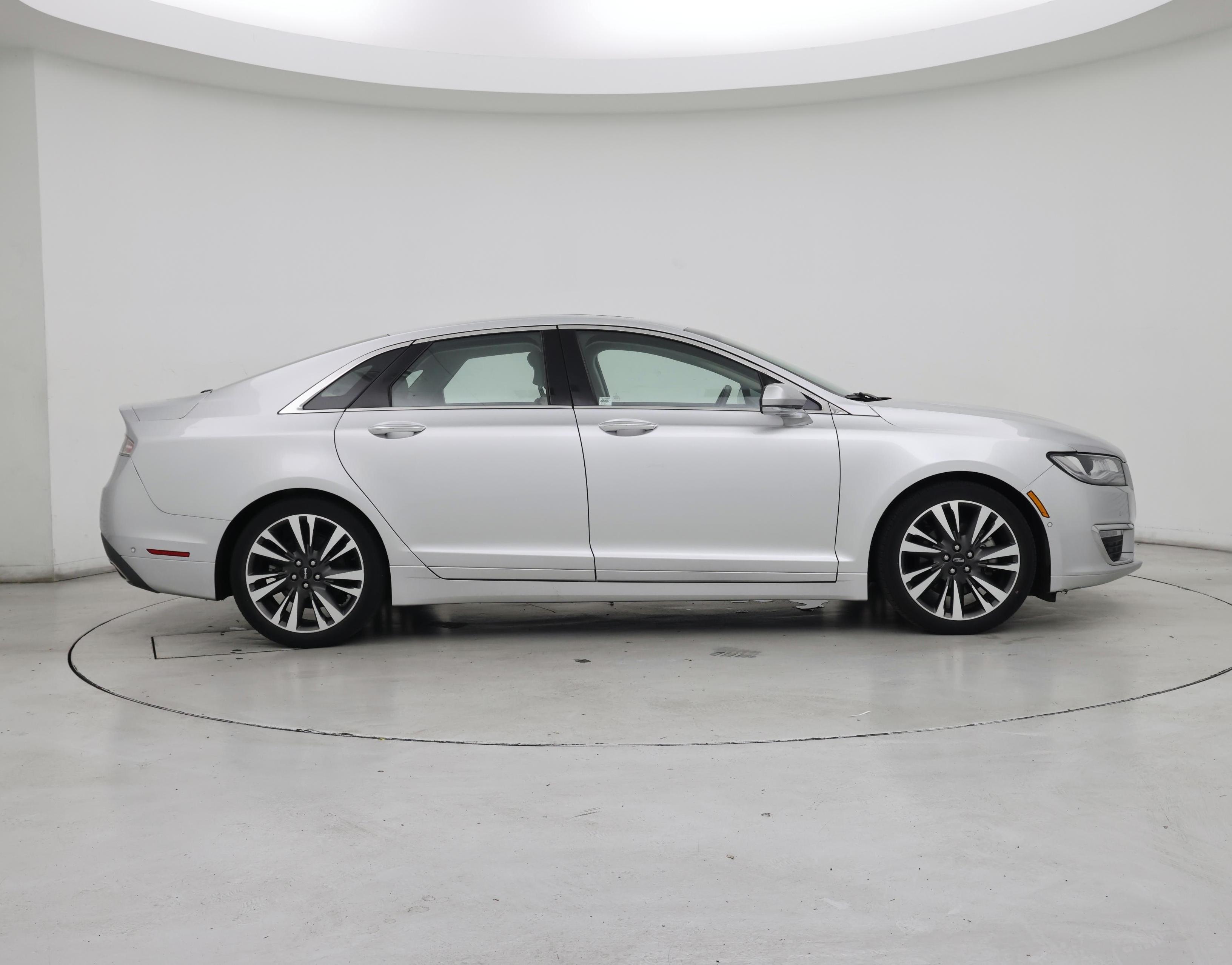 Thumbnail: 2019 Lincoln MKZ - 7