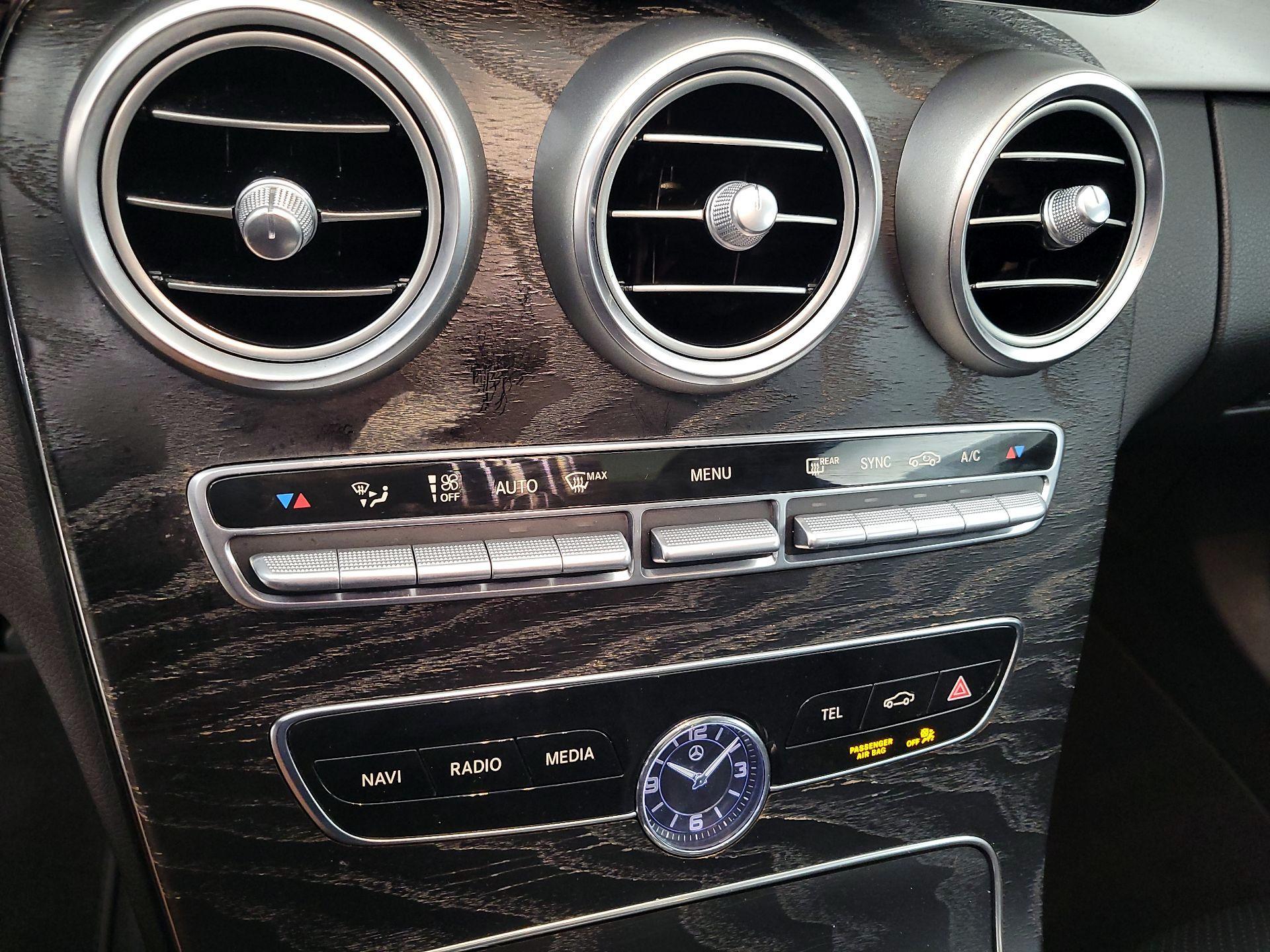 Thumbnail: 2020 Mercedes-Benz C-Class - 16