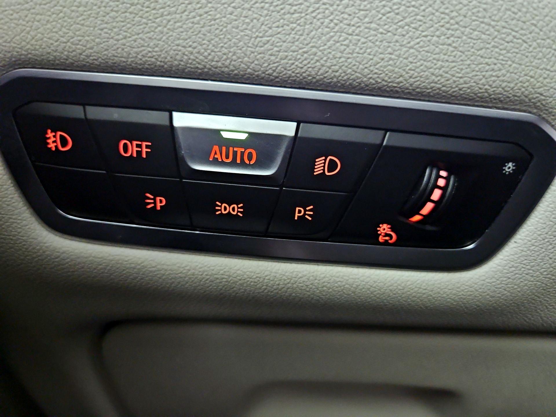 Thumbnail: 2021 BMW X5 - 13