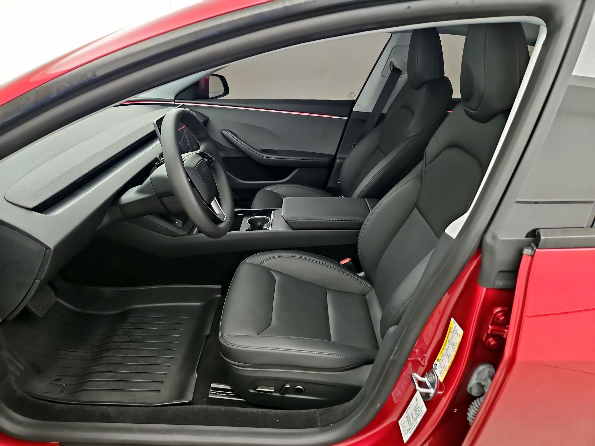 Thumbnail: 2025 Tesla Model 3 - 11