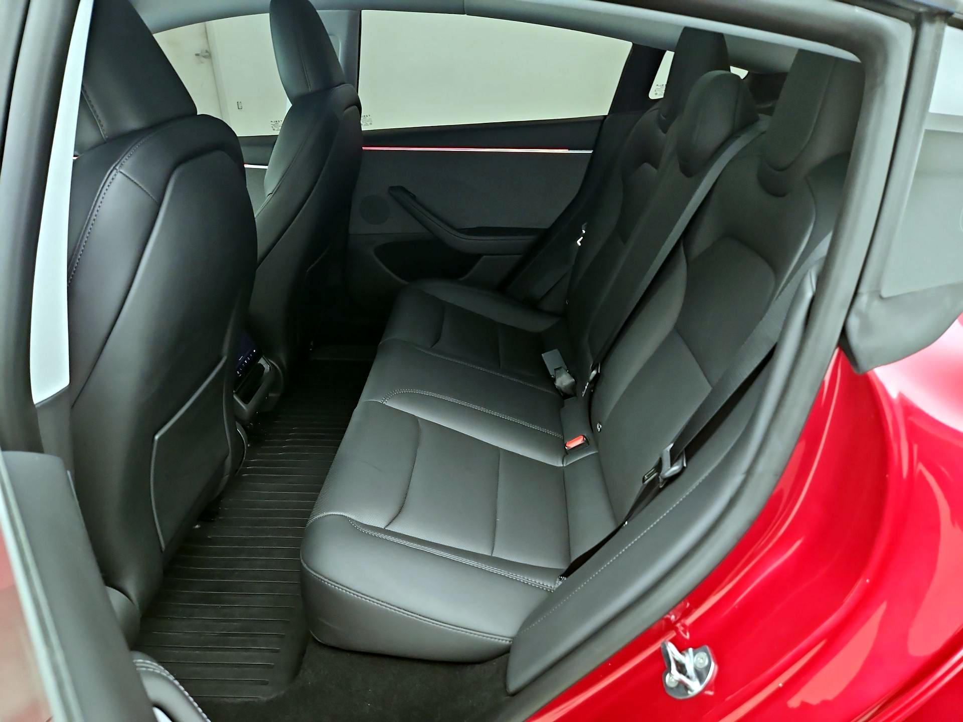 Thumbnail: 2025 Tesla Model 3 - 18