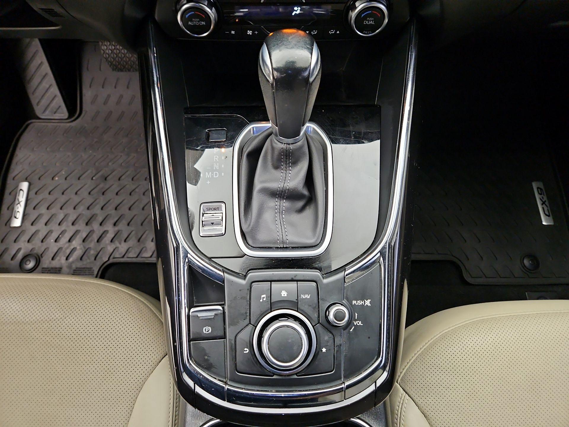 Thumbnail: 2018 Mazda CX-9 - 18