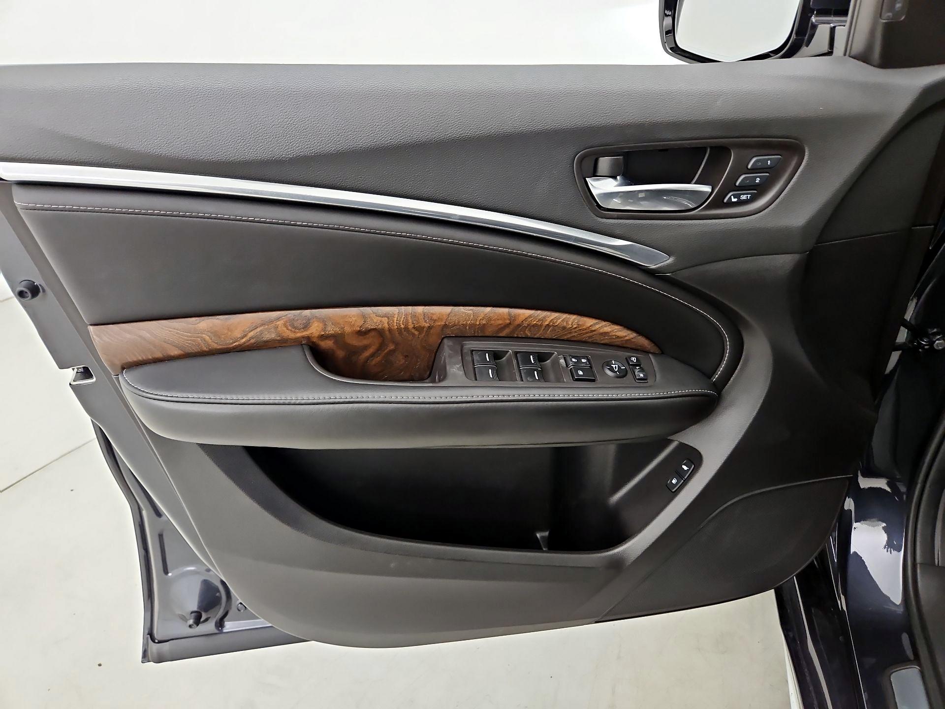 Thumbnail: 2019 Acura MDX - 12