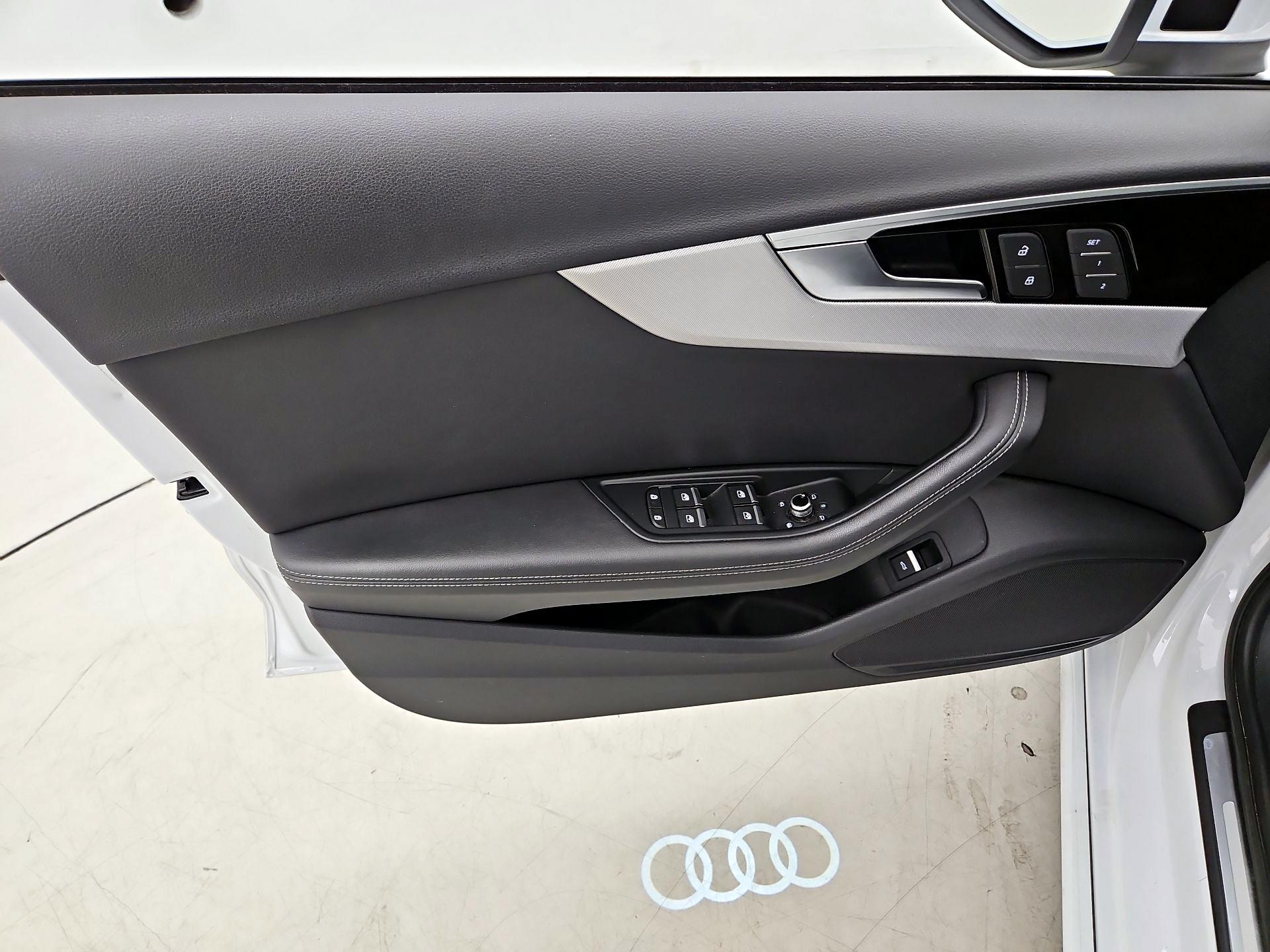 Thumbnail: 2020 Audi A4 - 12