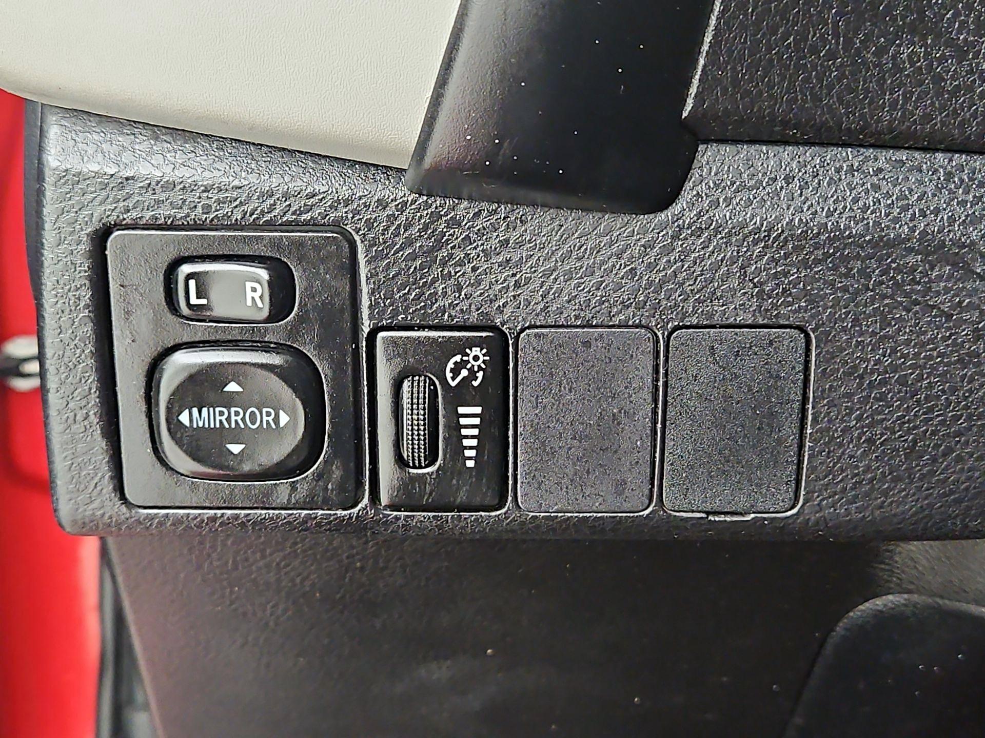 Thumbnail: 2018 Toyota Corolla - 13