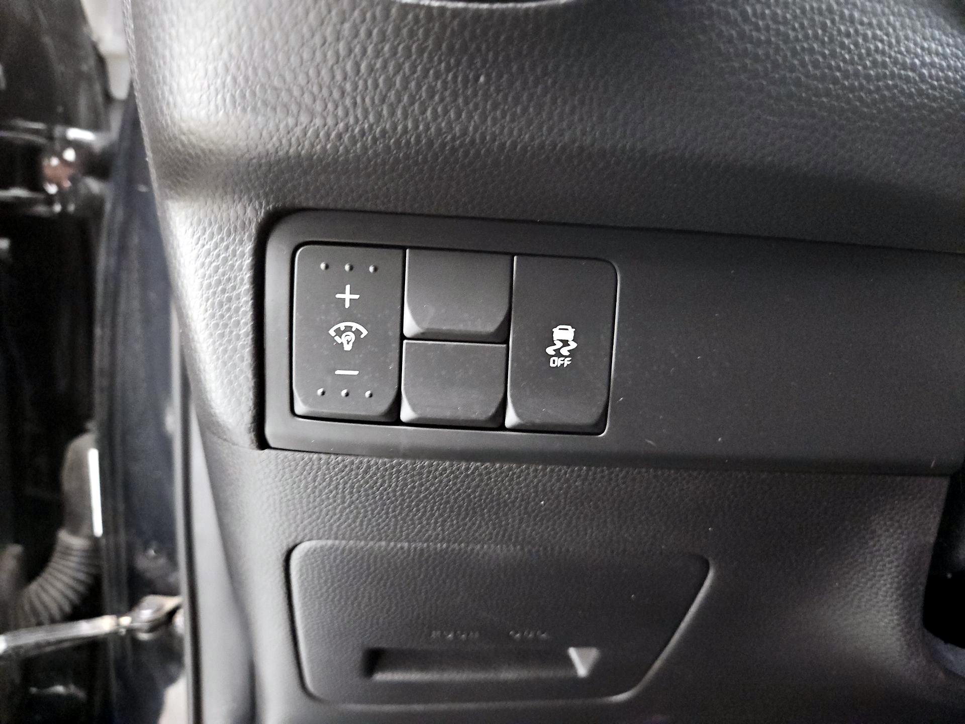 Thumbnail: 2018 Kia Soul - 13